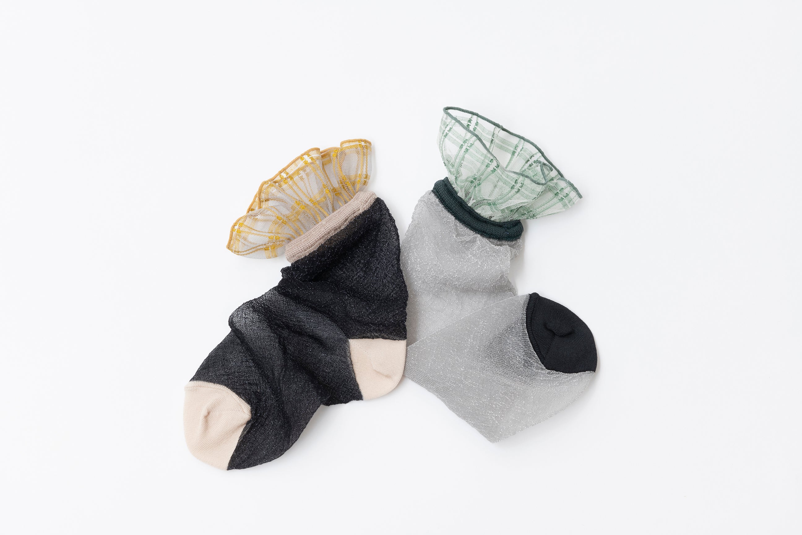 FRILLED CHECK SOCKS