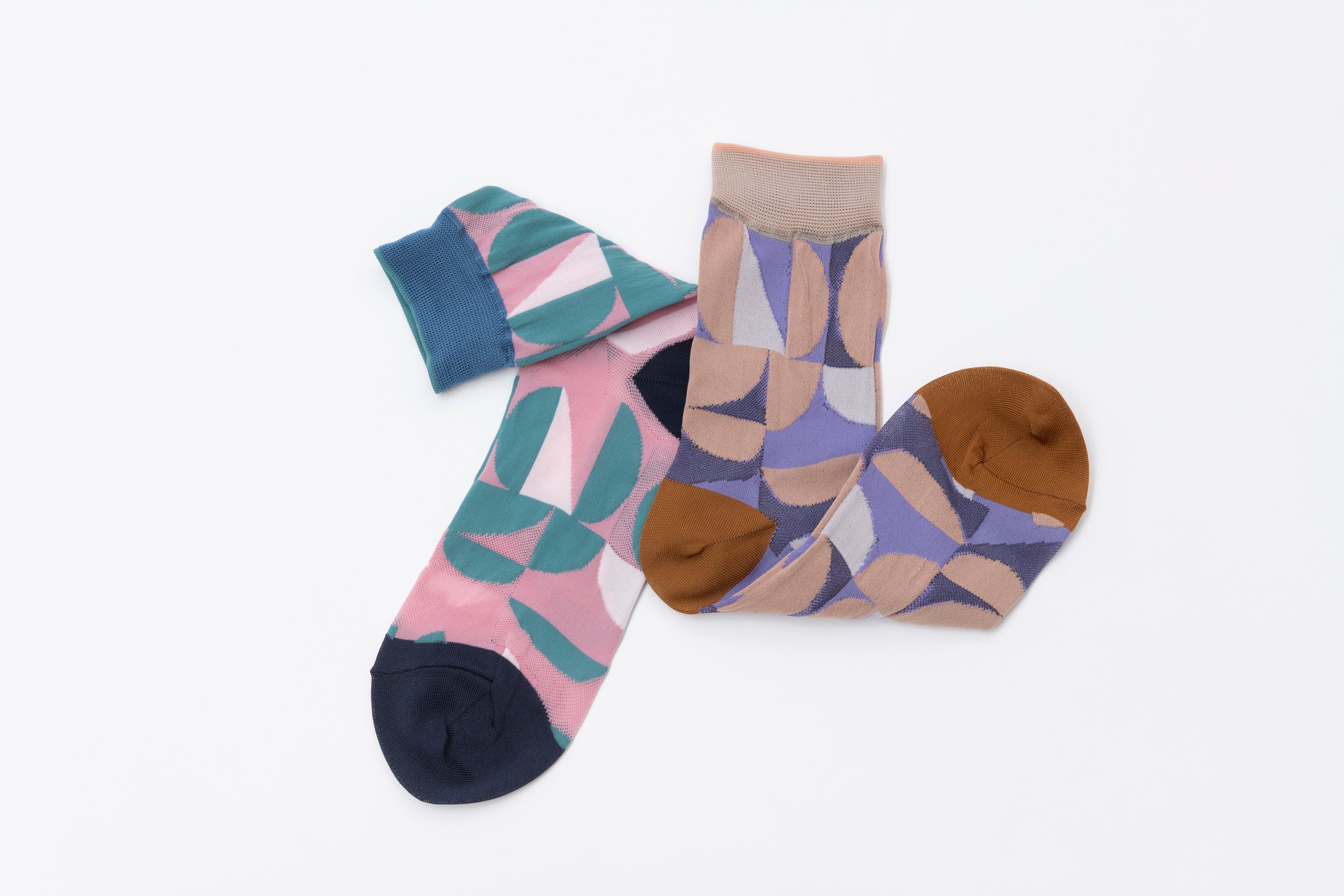 GEOMETRIC MESH SOCKS
