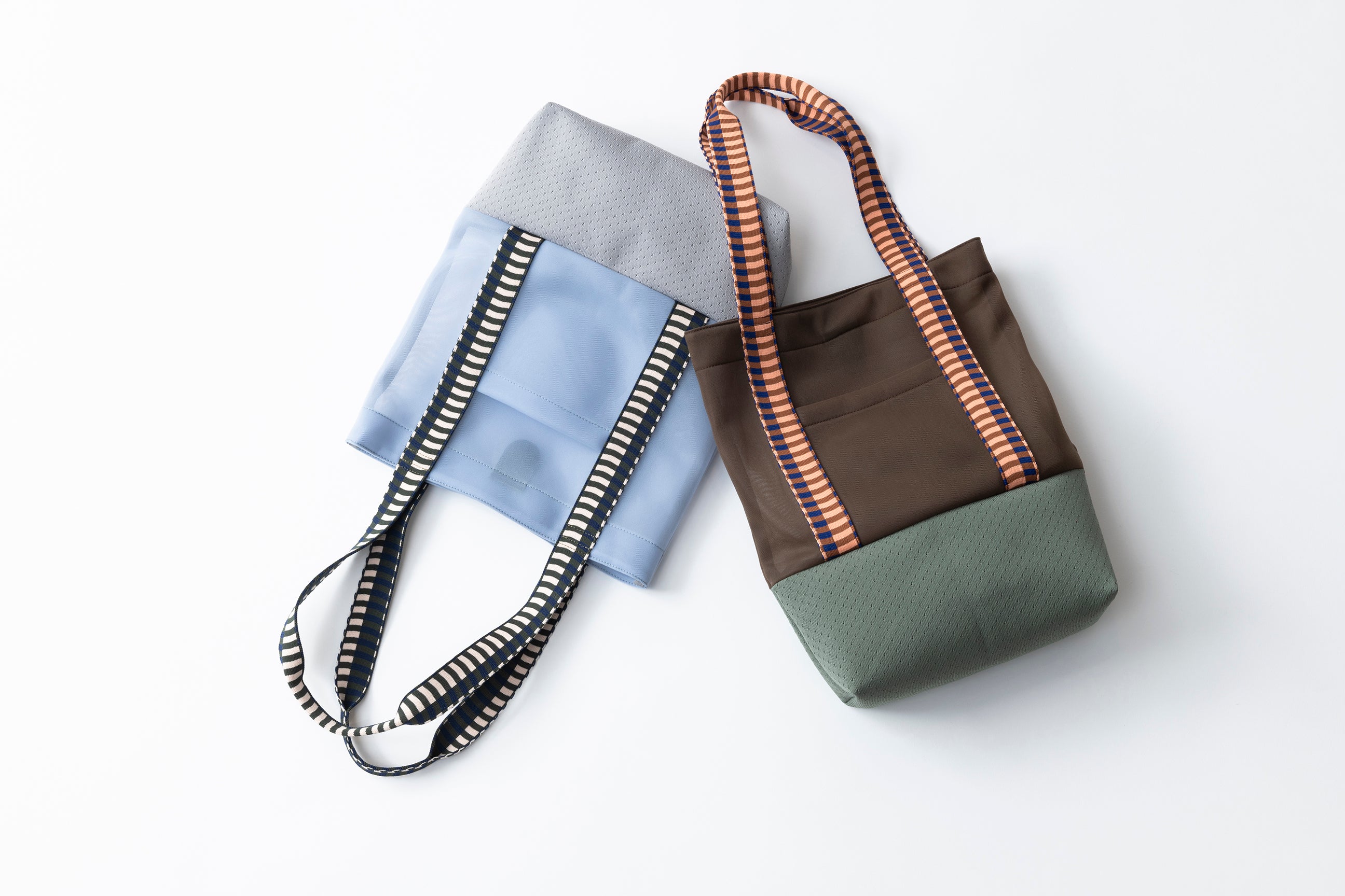 MESH SPONGE TOTE BAG