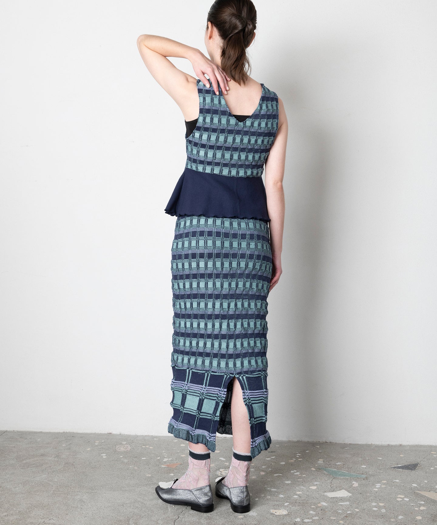 BUMPY CHECK KNIT TOPS