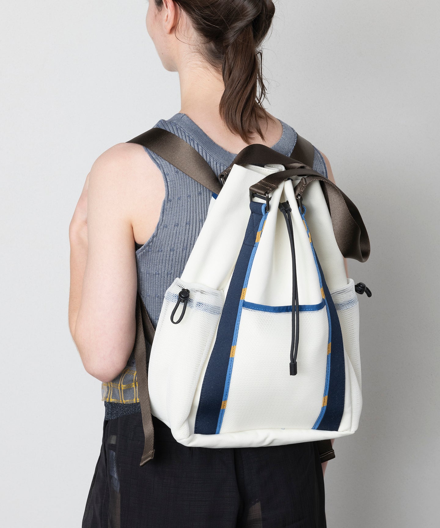 POCKET MESH BACKPACK