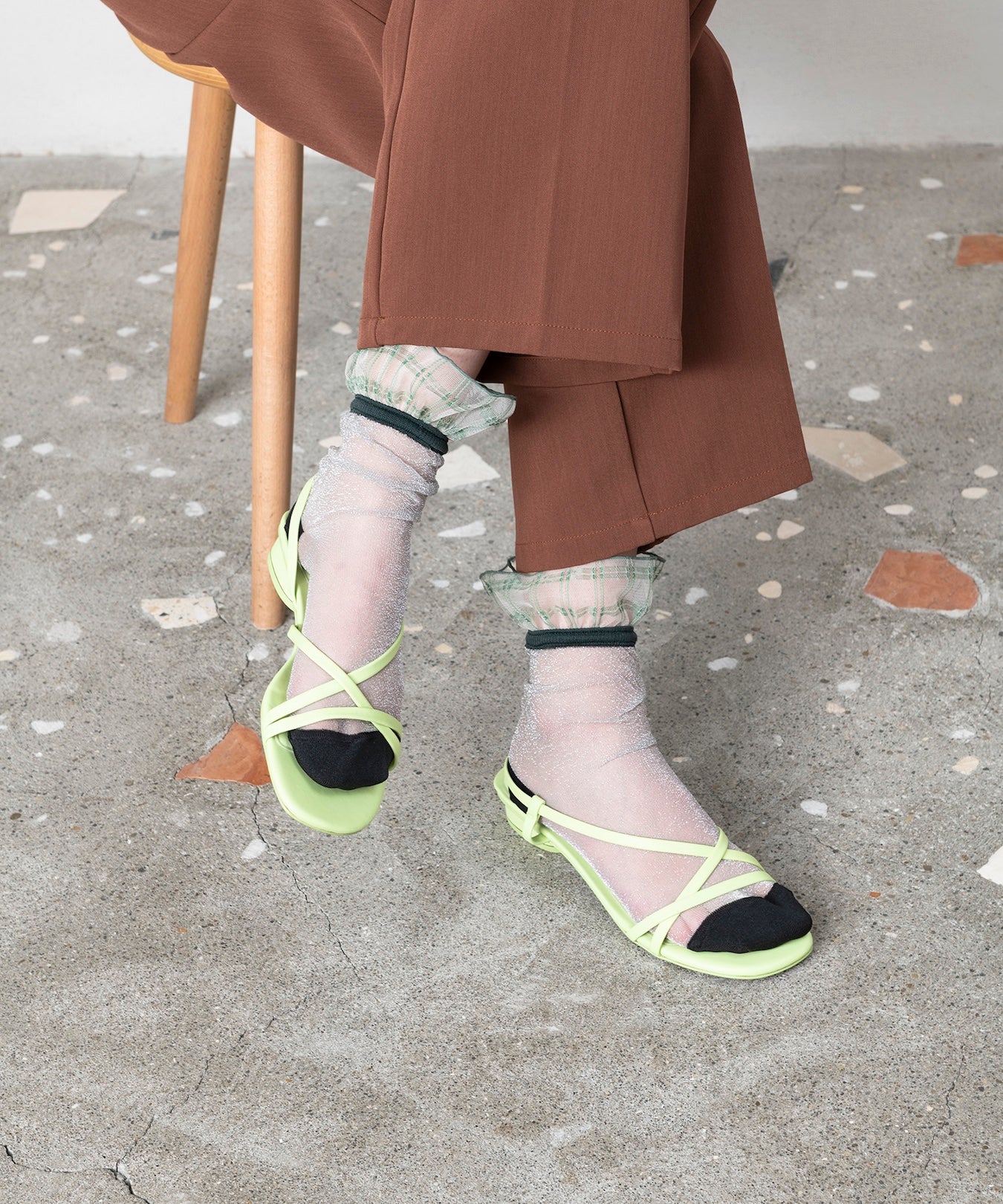 FRILLED CHECK SOCKS