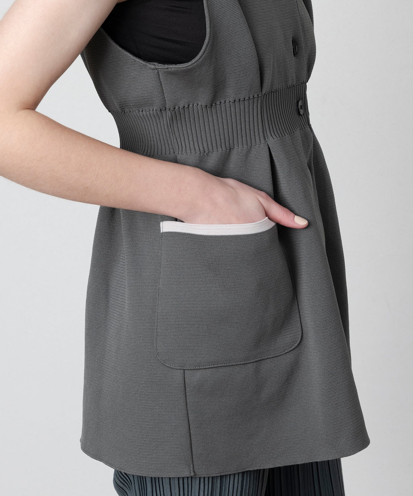 COLOR KNIT GILET