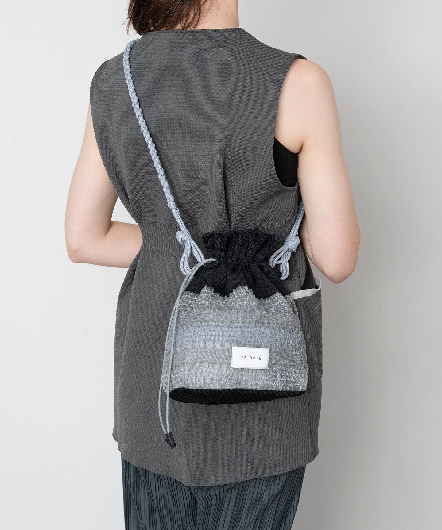 BORDER TRANCEPARENT PAUCH BAG
