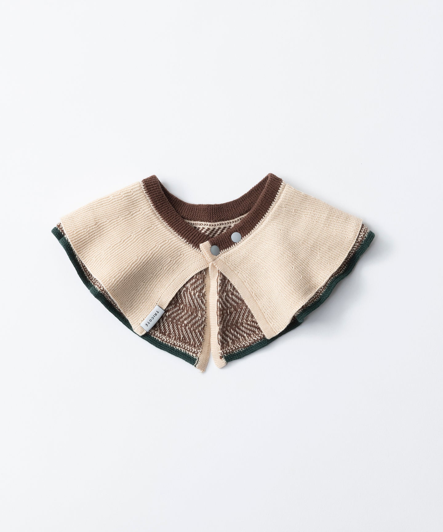 CABLE PATTERN KNIT BIB