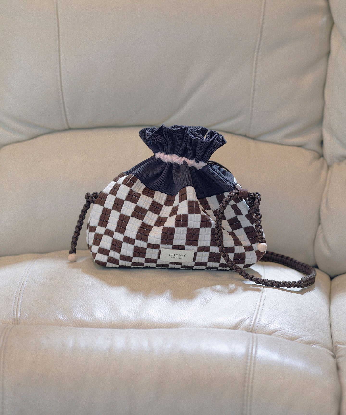 PIXEL SHOULDER POUCH