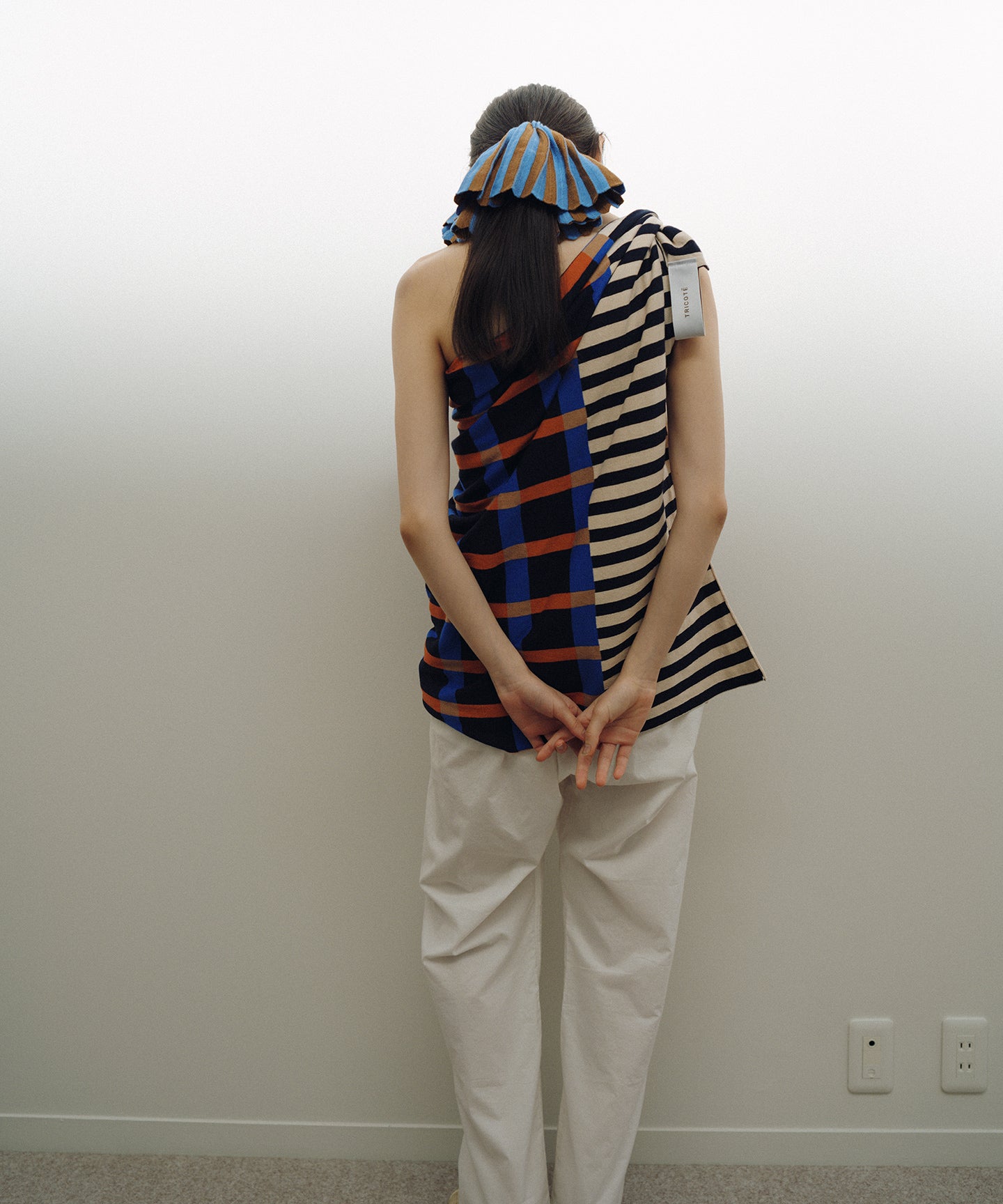 STRIPE-PLAID PATTERN KNIT BLANKET