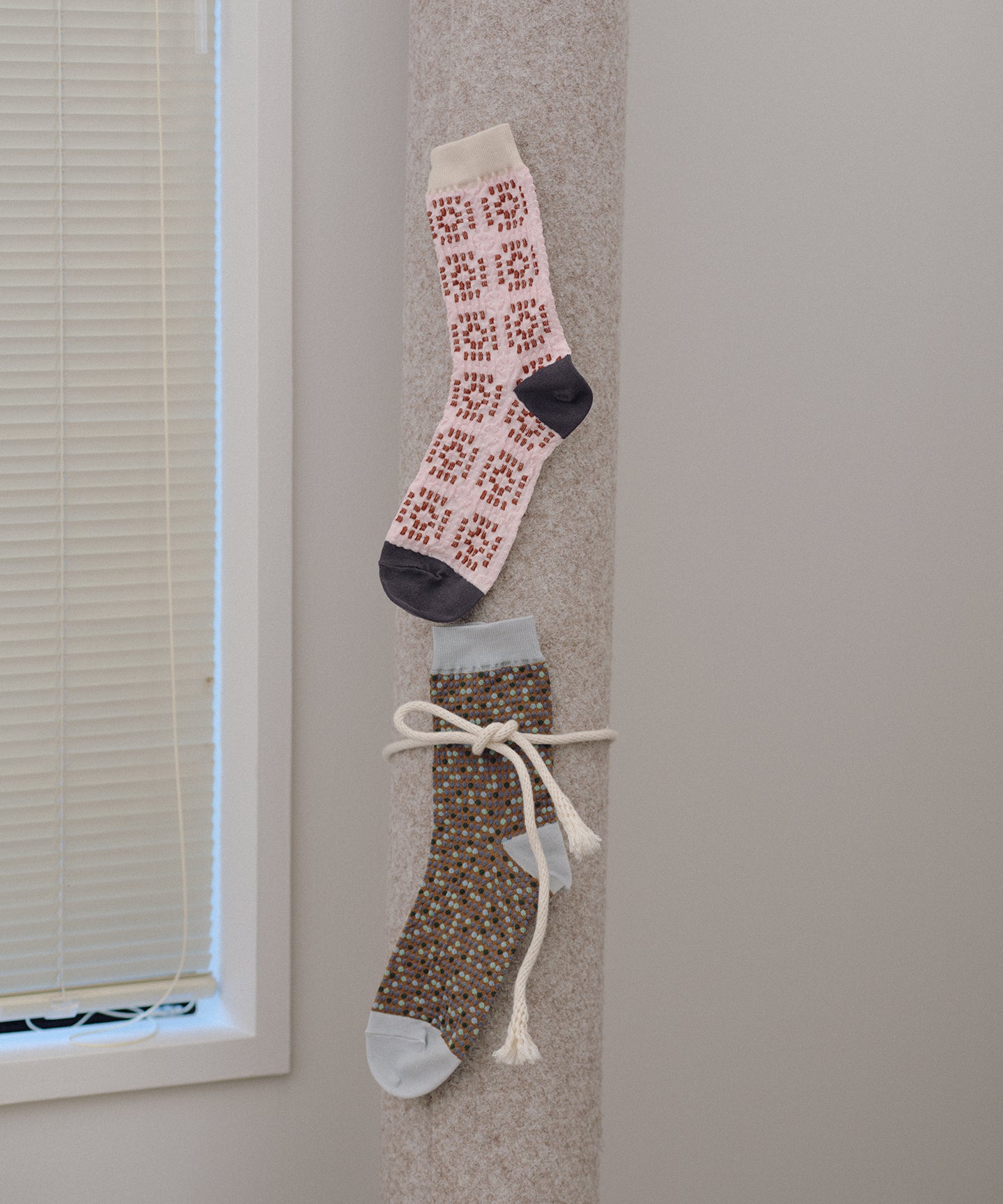 CROCHET PATTERNED BUMPY SOCKS