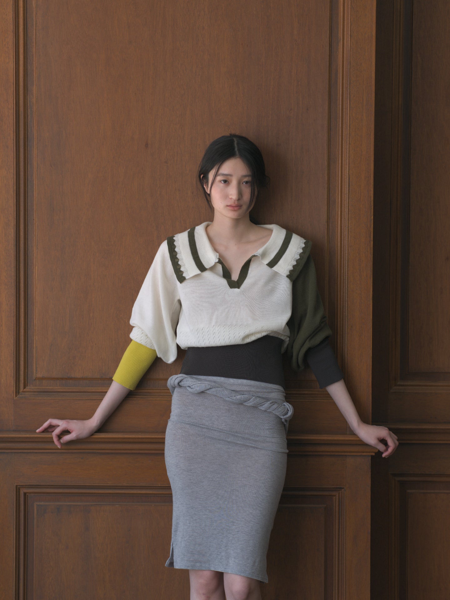 EYELET BIG-COLLAR KNIT