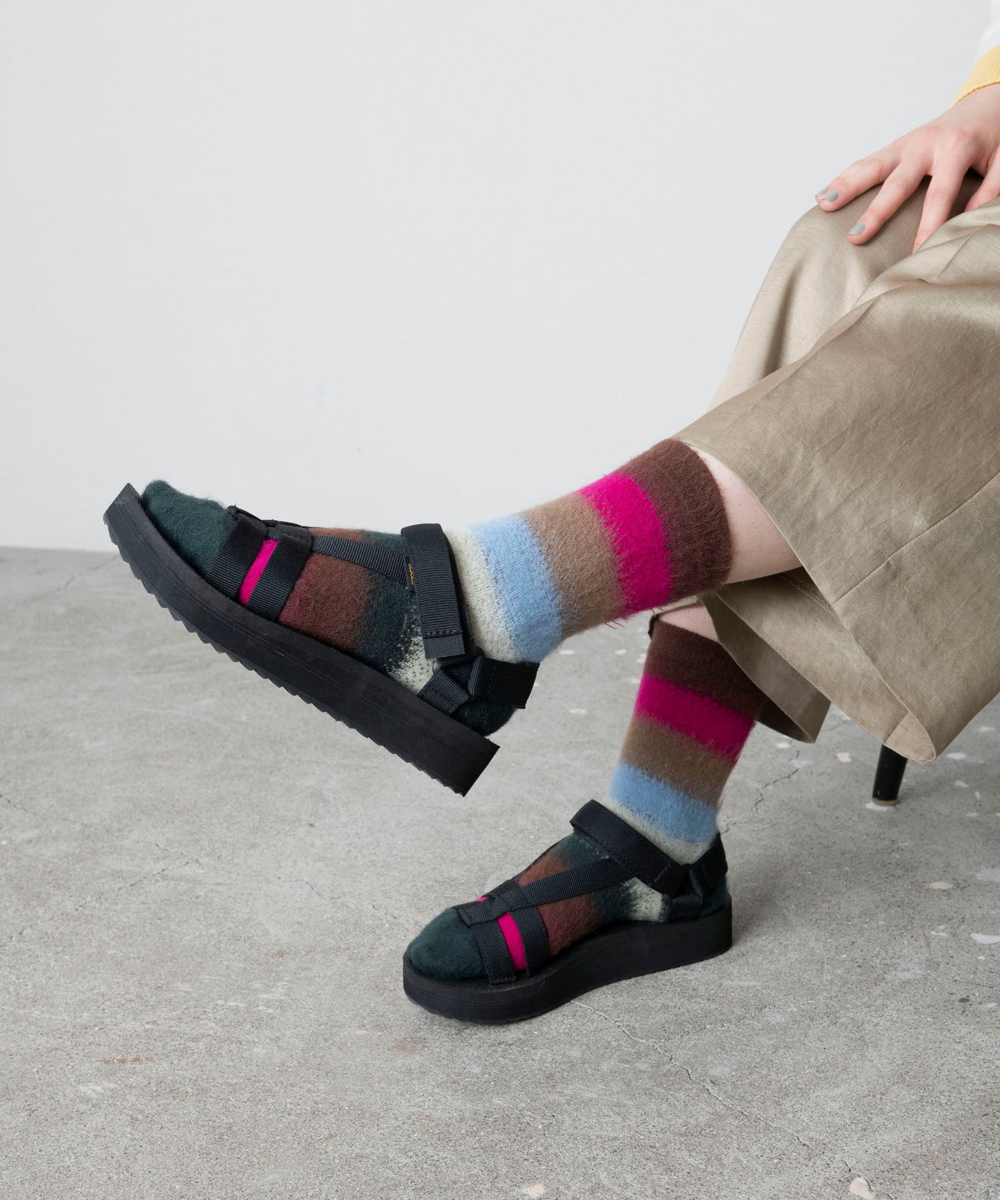 RAISED GRADATION SOCKS
