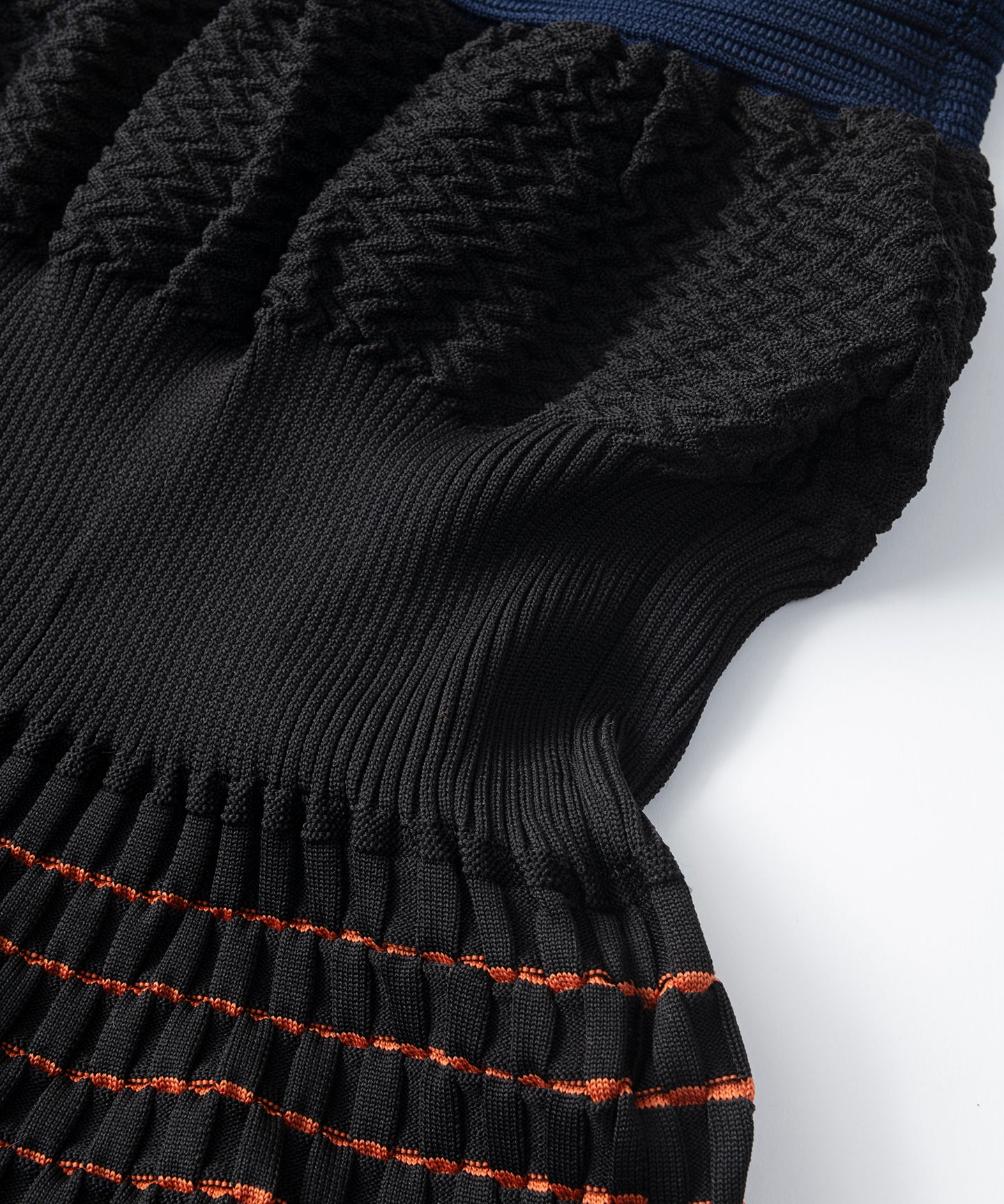 ADJUSTABLE KNIT SKIRT