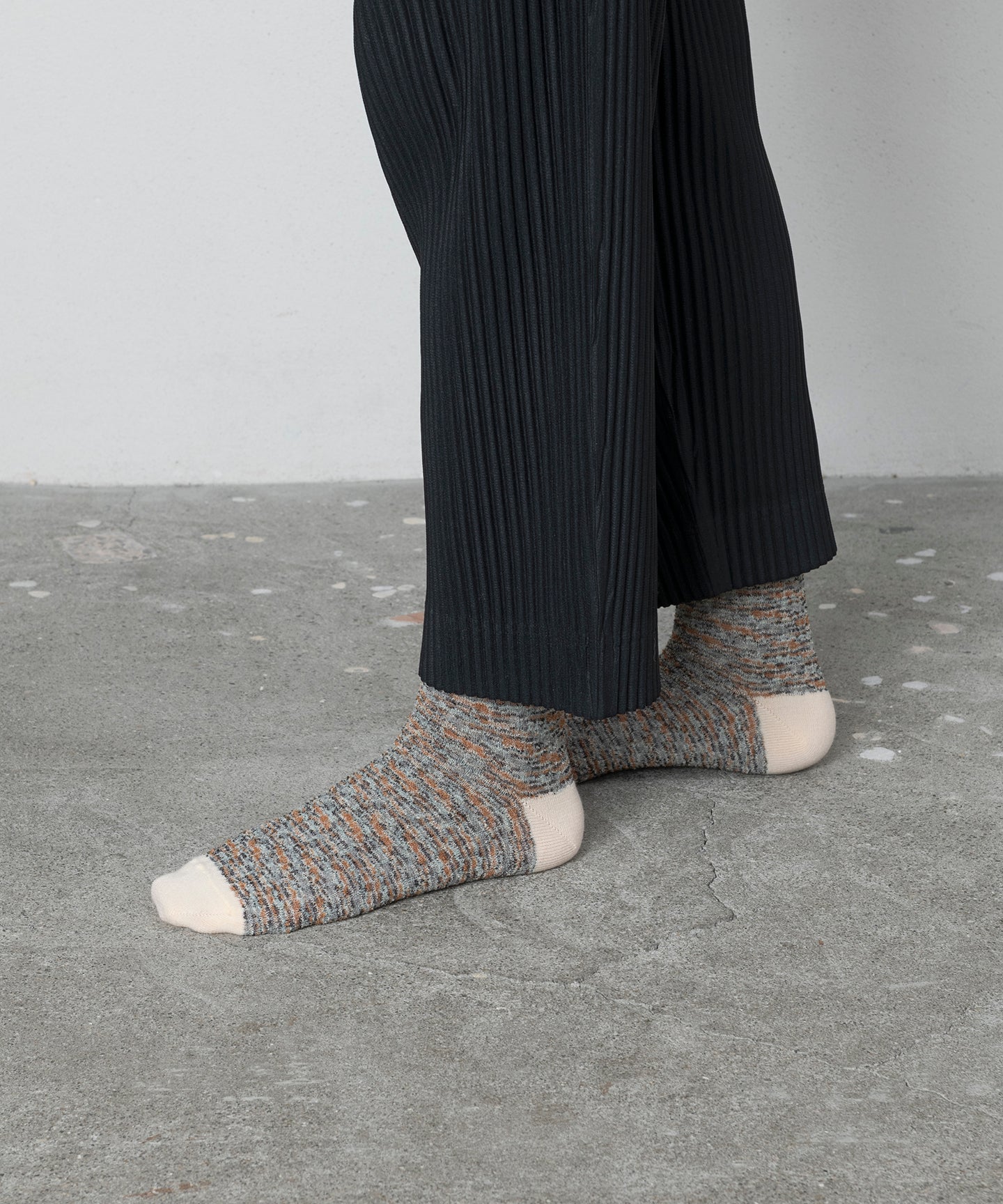 DOTS BUMPY SOCKS