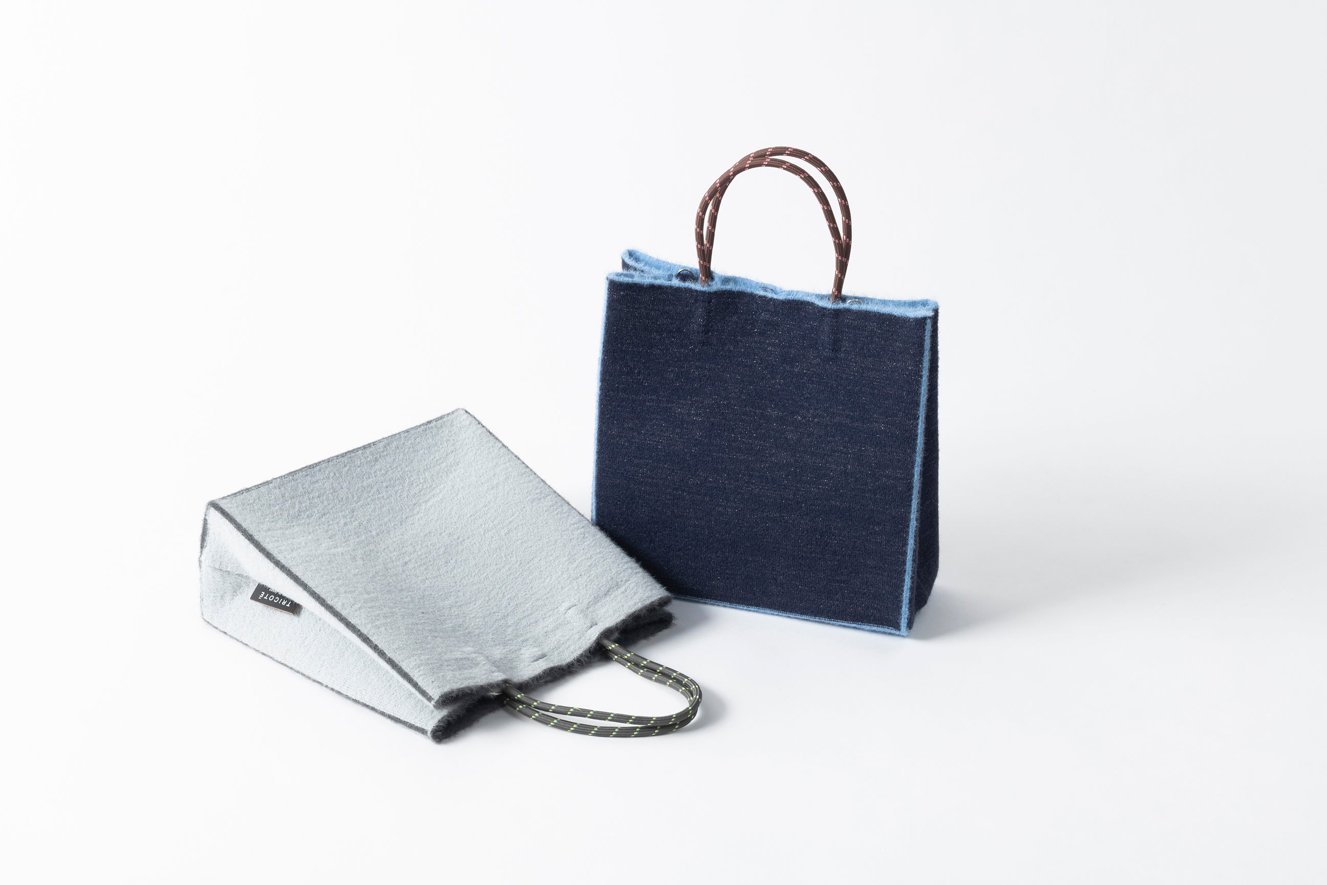 SHAGGY GLITTERS PAPER KNIT BAG