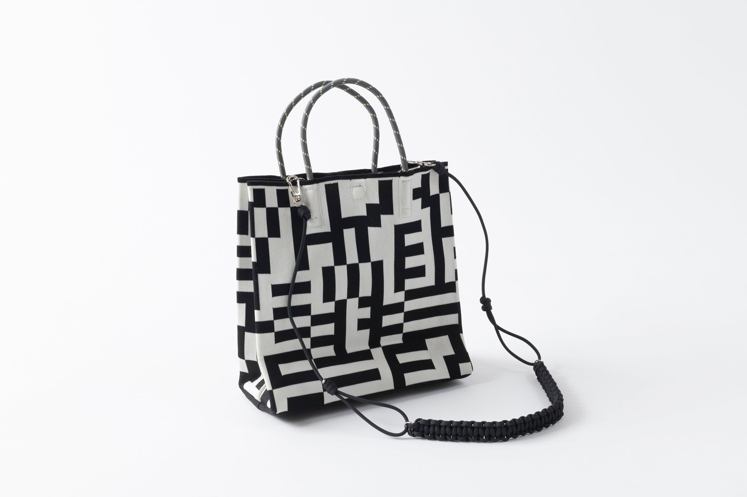 PAPER BAG MOSAIC PATTERN