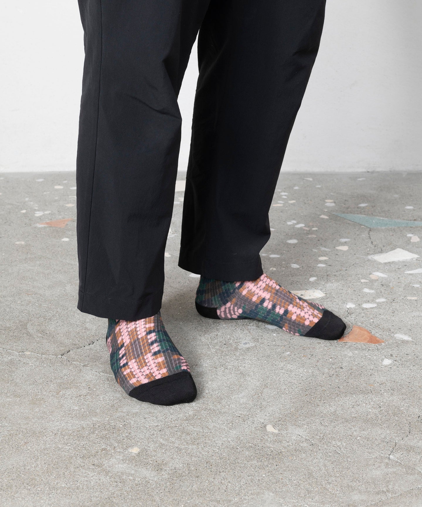 BLURRED CHECK PRINT SOCKS