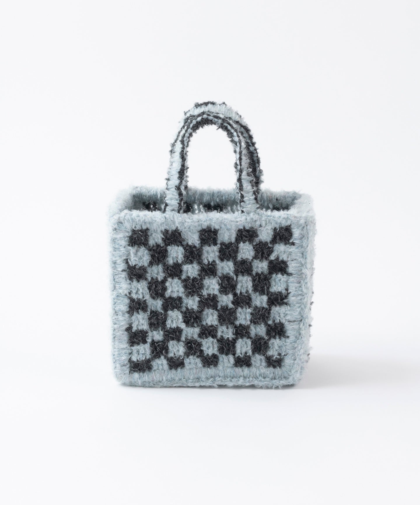 EN CHECKERED BAG