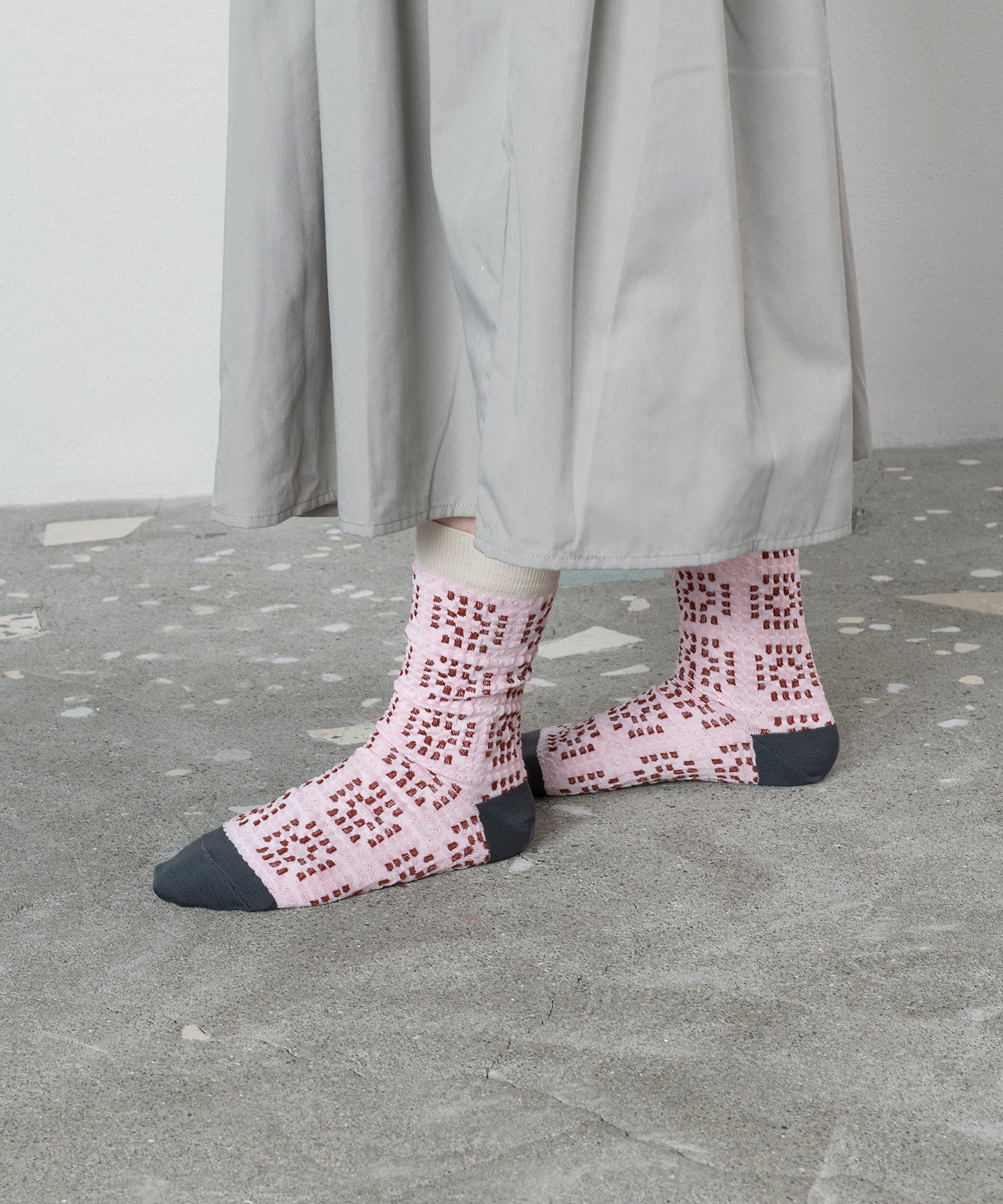 CROCHET PATTERNED BUMPY SOCKS