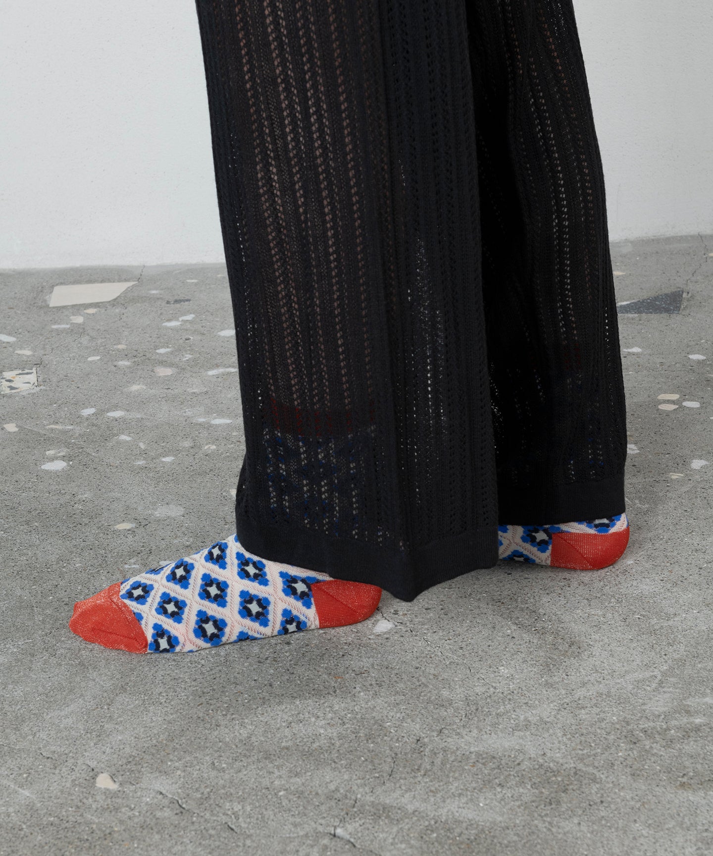 SHEER MOSAIC TILE PATTERN SOCKS