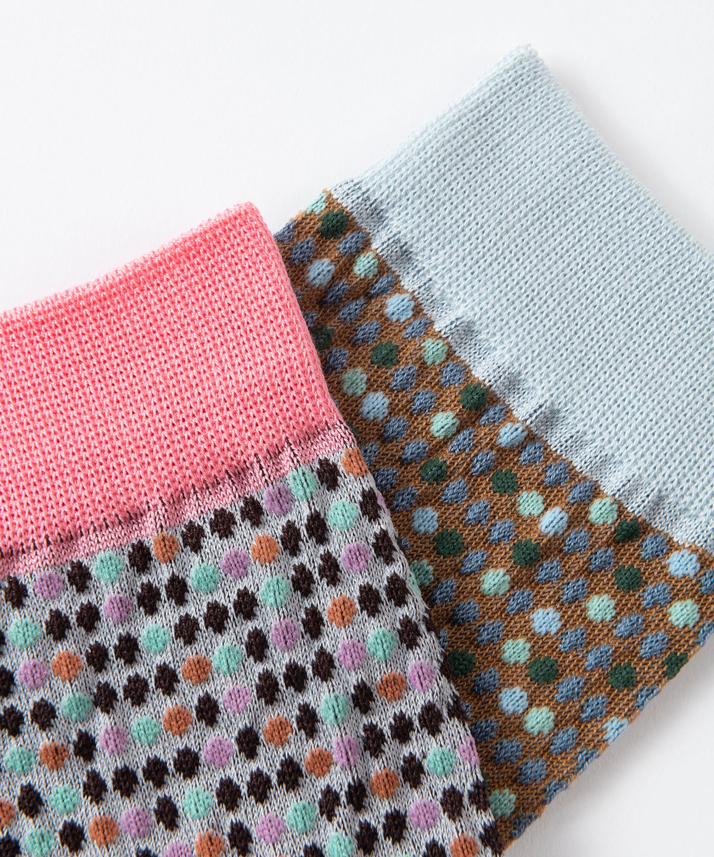 BUMPY PIXEL DOTTED SOCKS