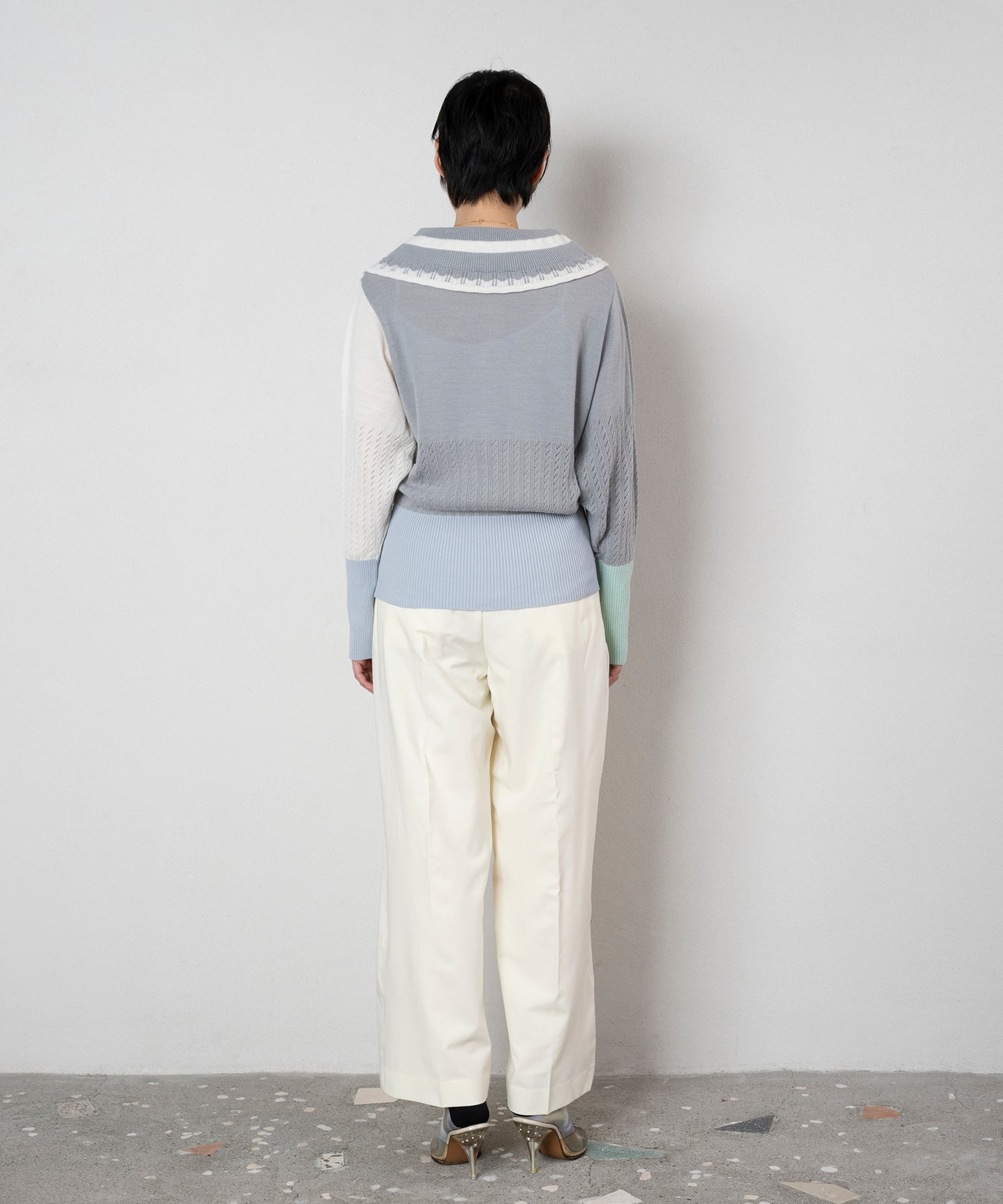 EYELET BIG-COLLAR KNIT