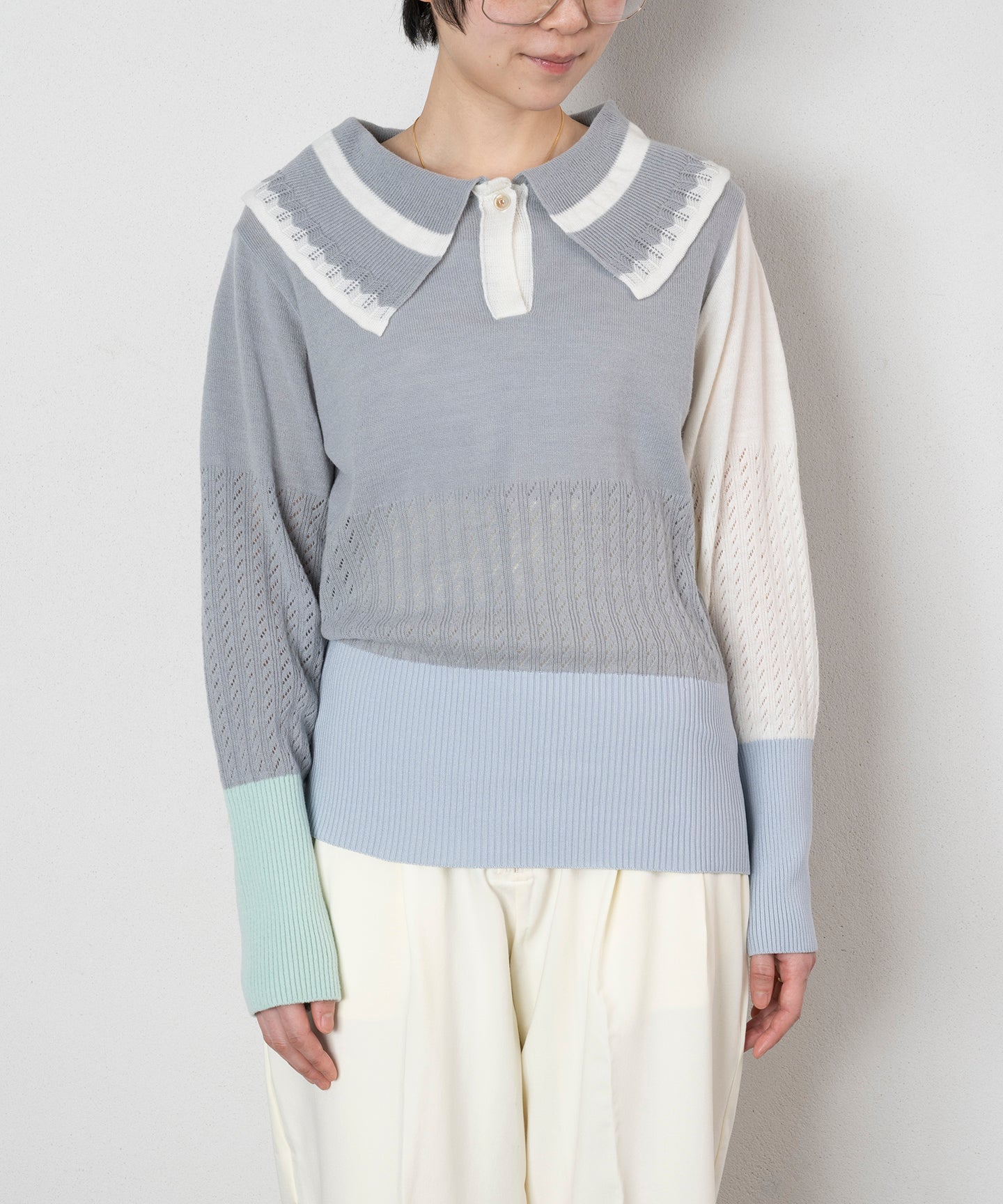 EYELET BIG-COLLAR KNIT
