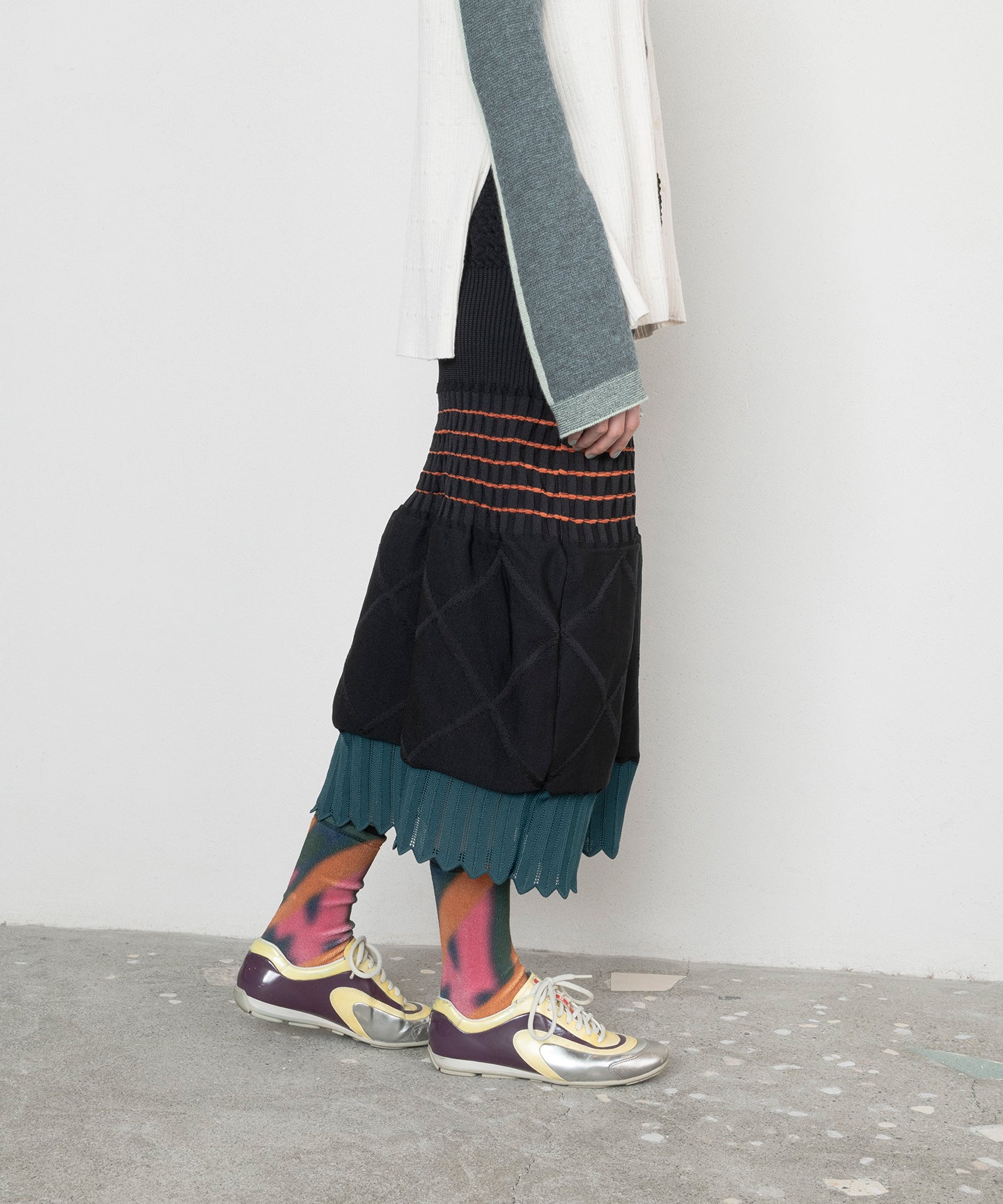 ADJUSTABLE KNIT SKIRT