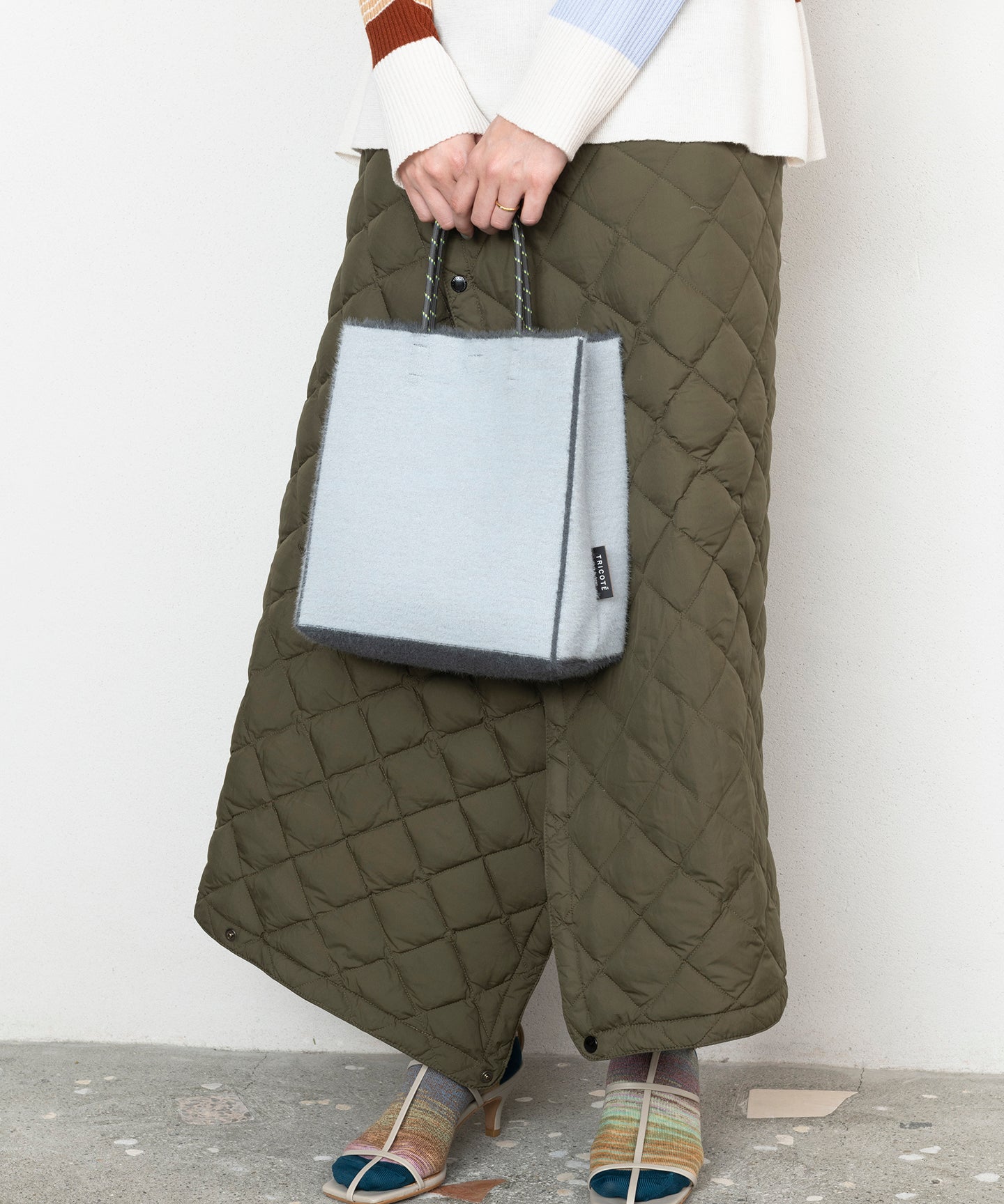 SHAGGY GLITTERS PAPER KNIT BAG