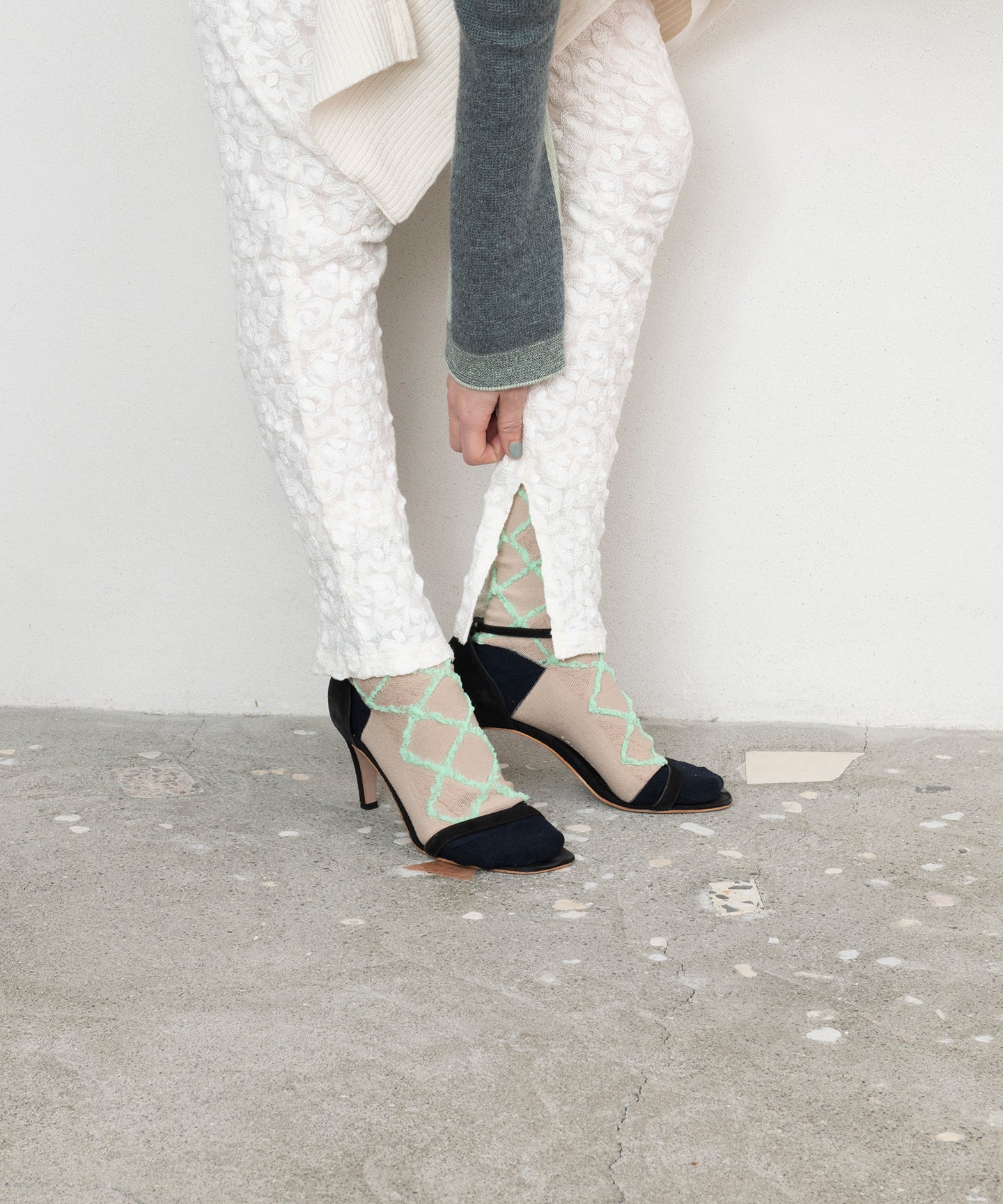 DIAMOND SHAPE FLUFFY SOCKS