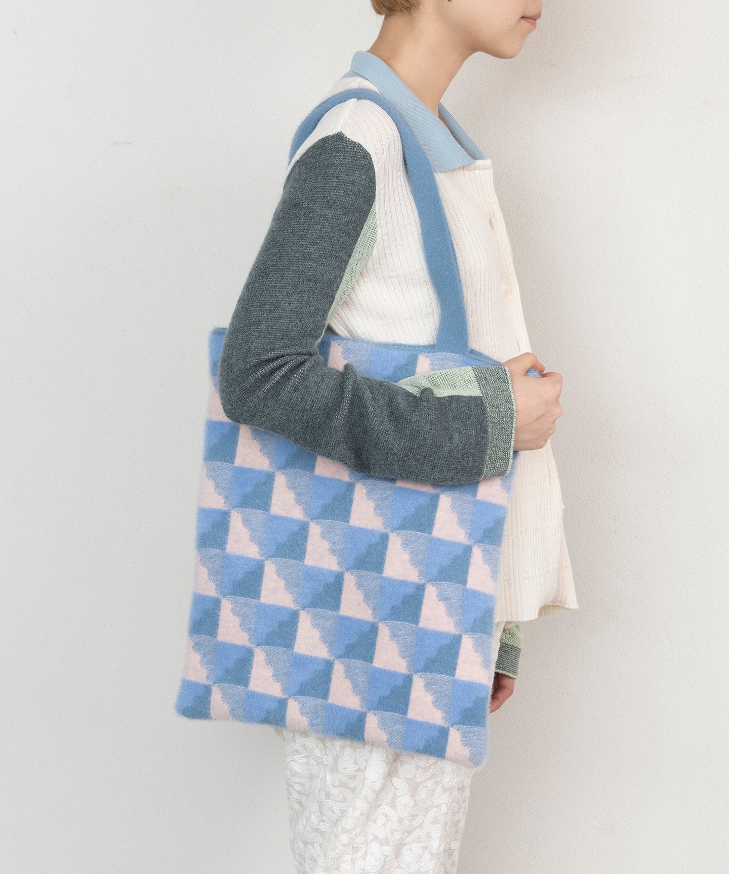 SHAGGY BLOCK TOTEBAG