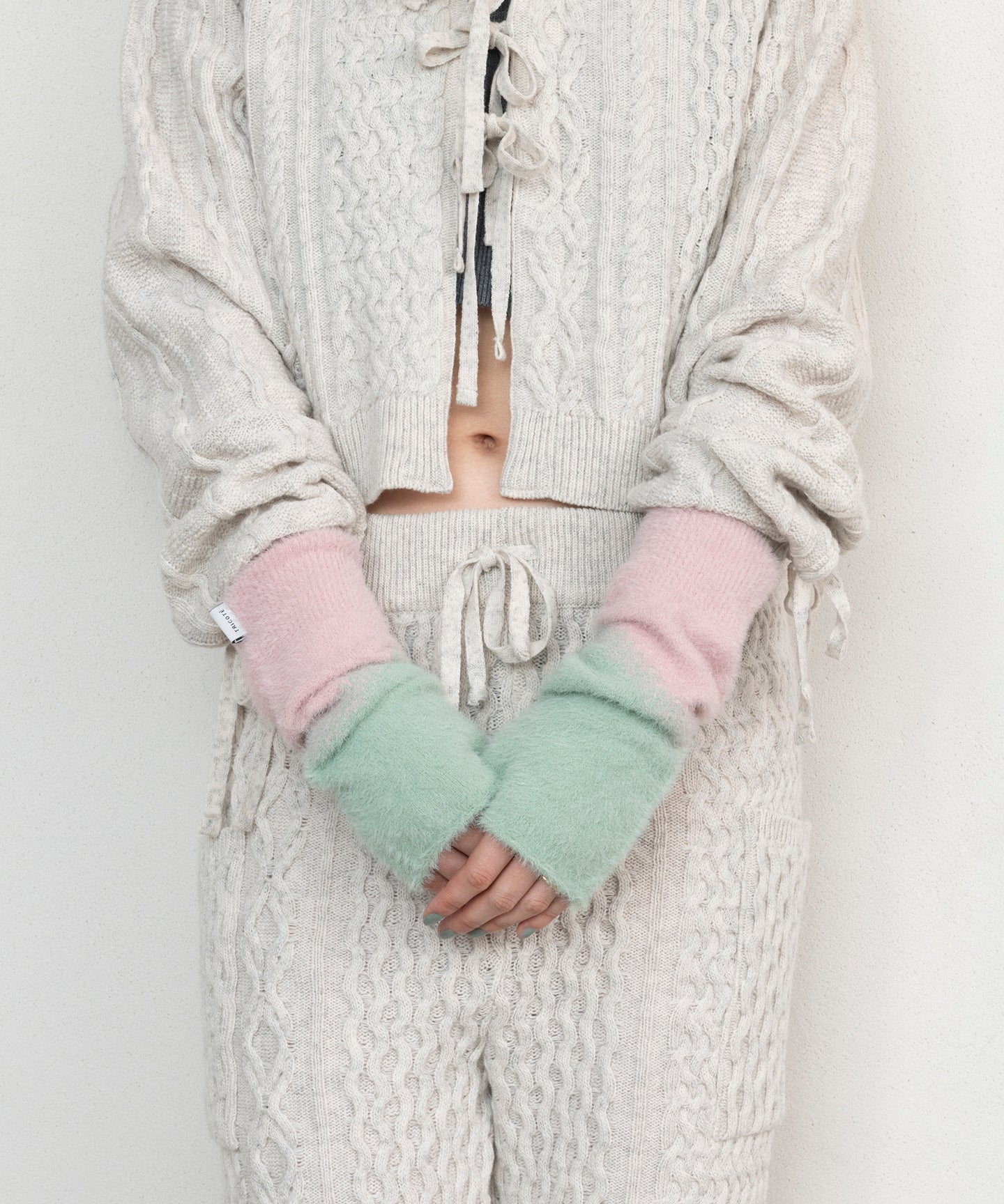 SHAGGY ARM WARMER