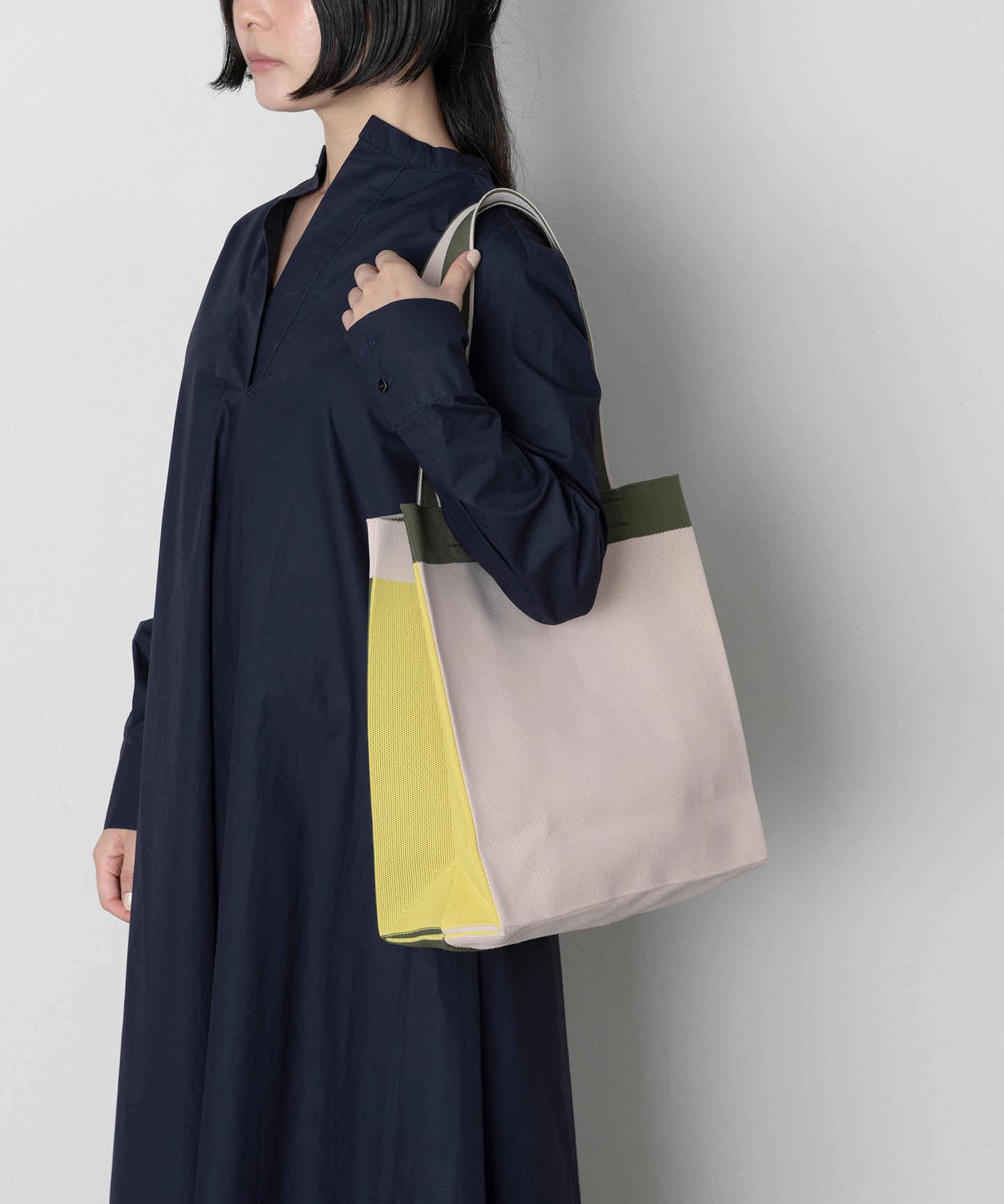 BICOLOUR PAPER KNIT BAG