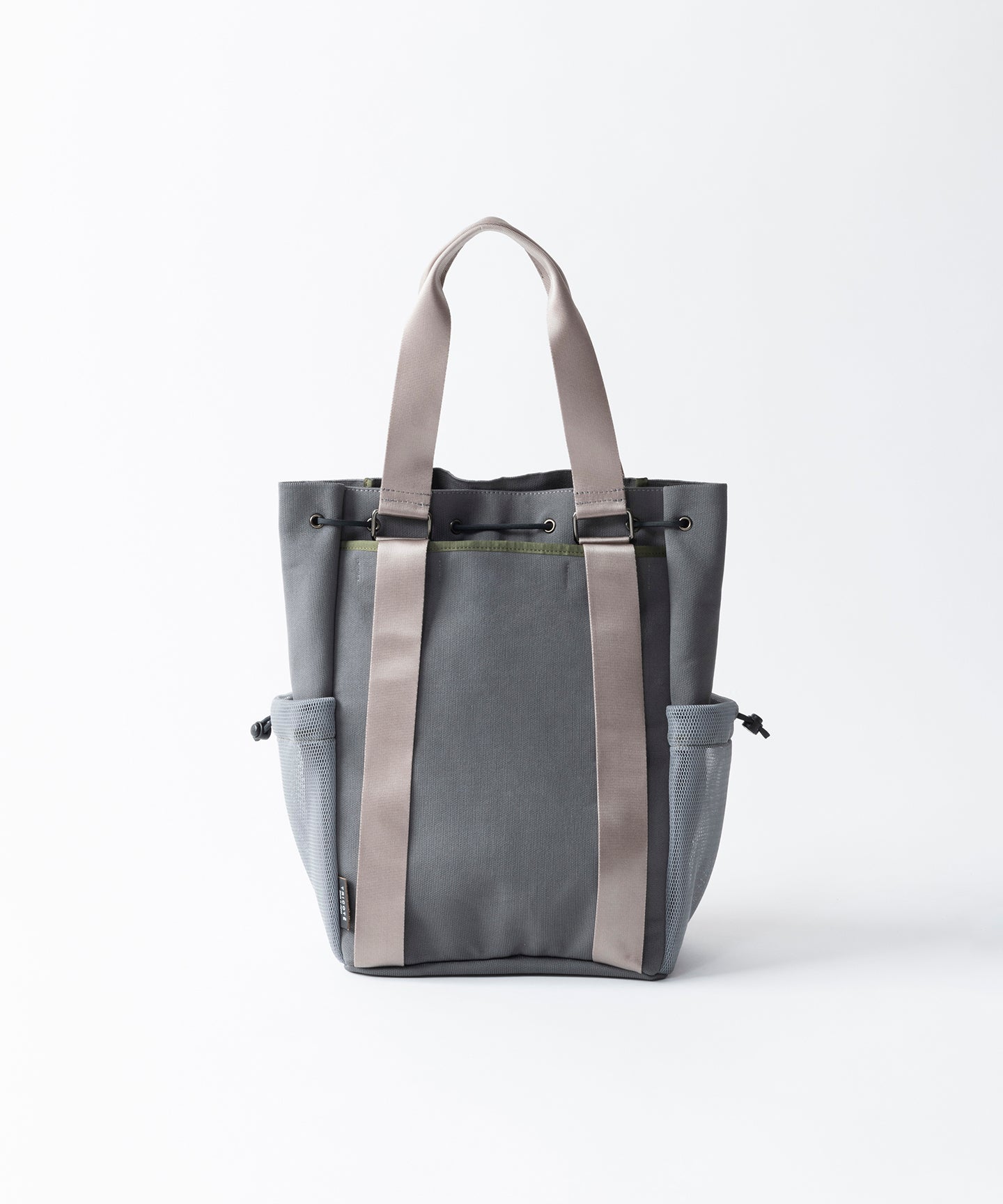 POCKET MESH BACKPACK