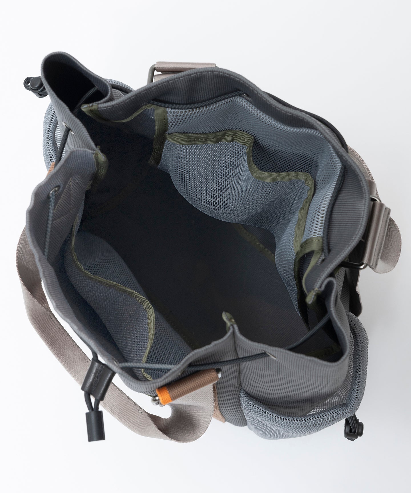 POCKET MESH BACKPACK