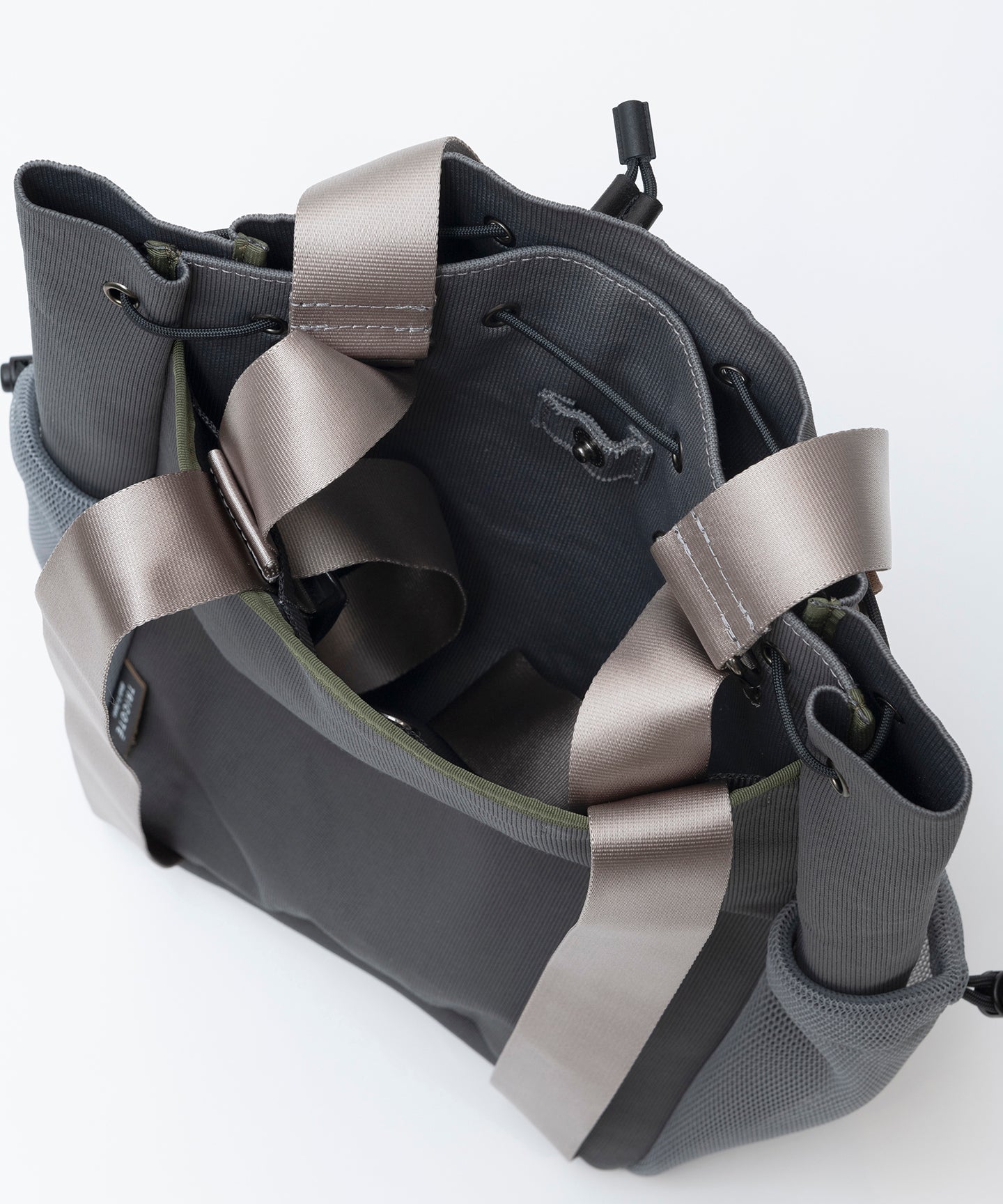 POCKET MESH BACKPACK