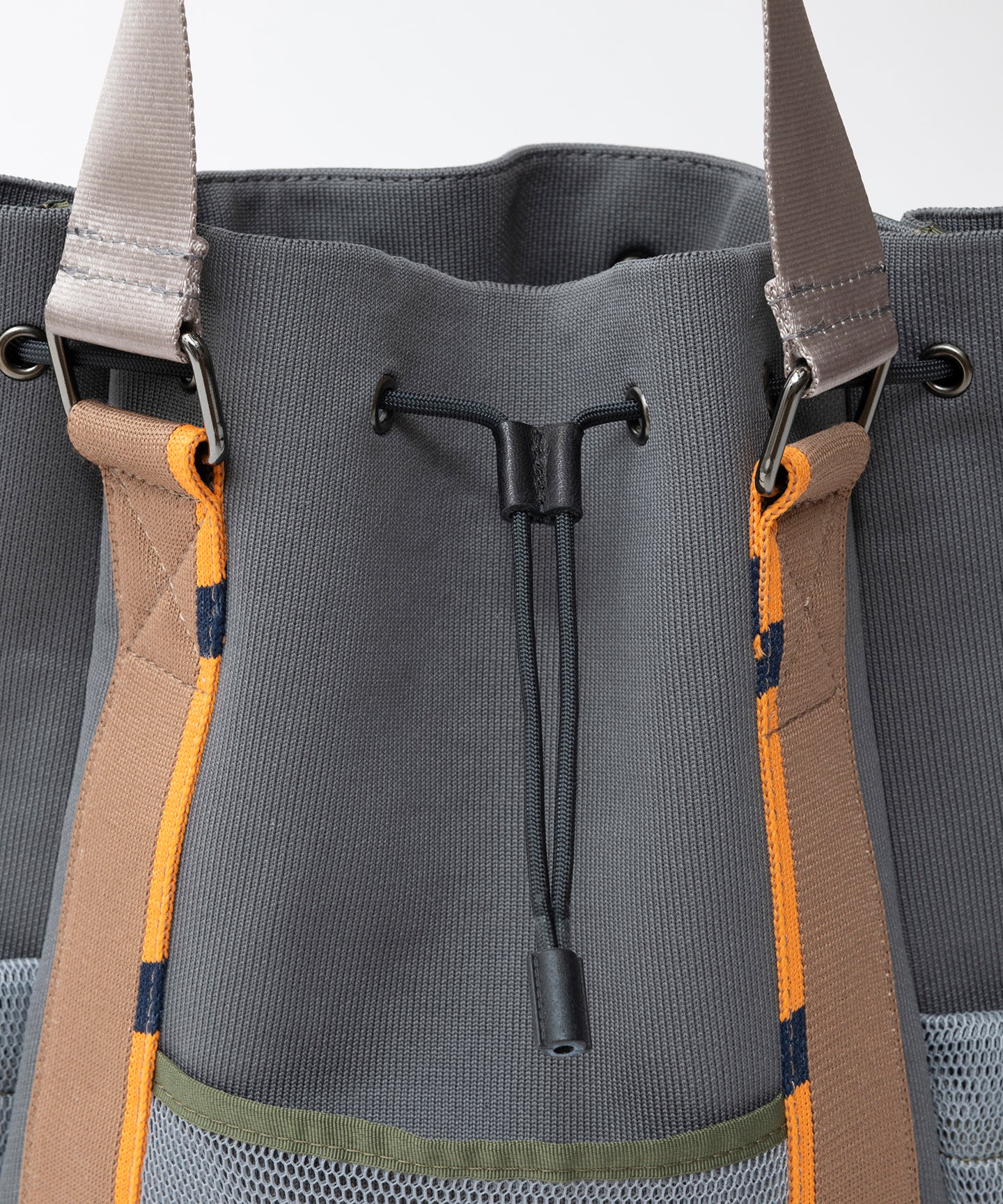 POCKET MESH BACKPACK
