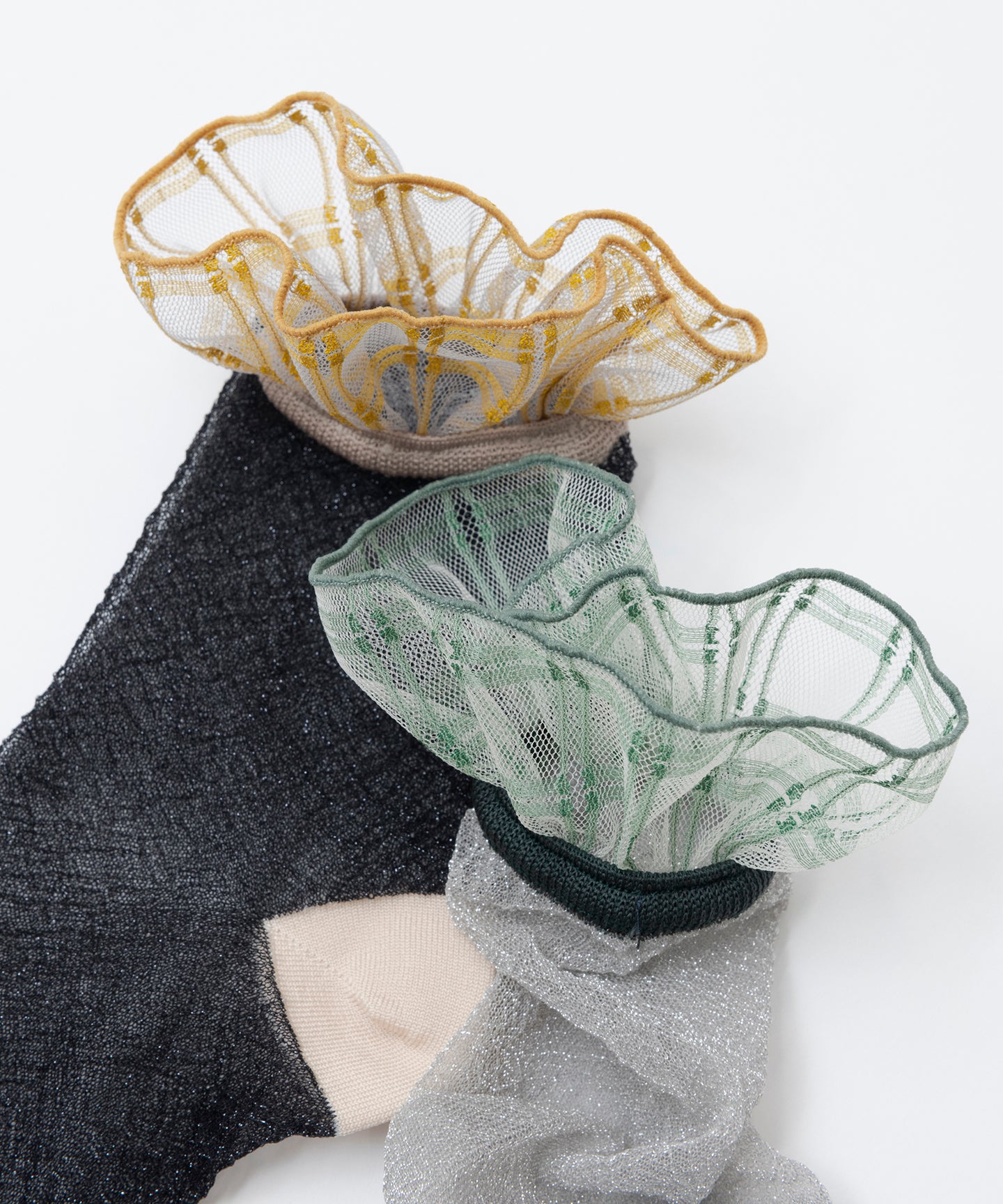 FRILLED CHECK SOCKS