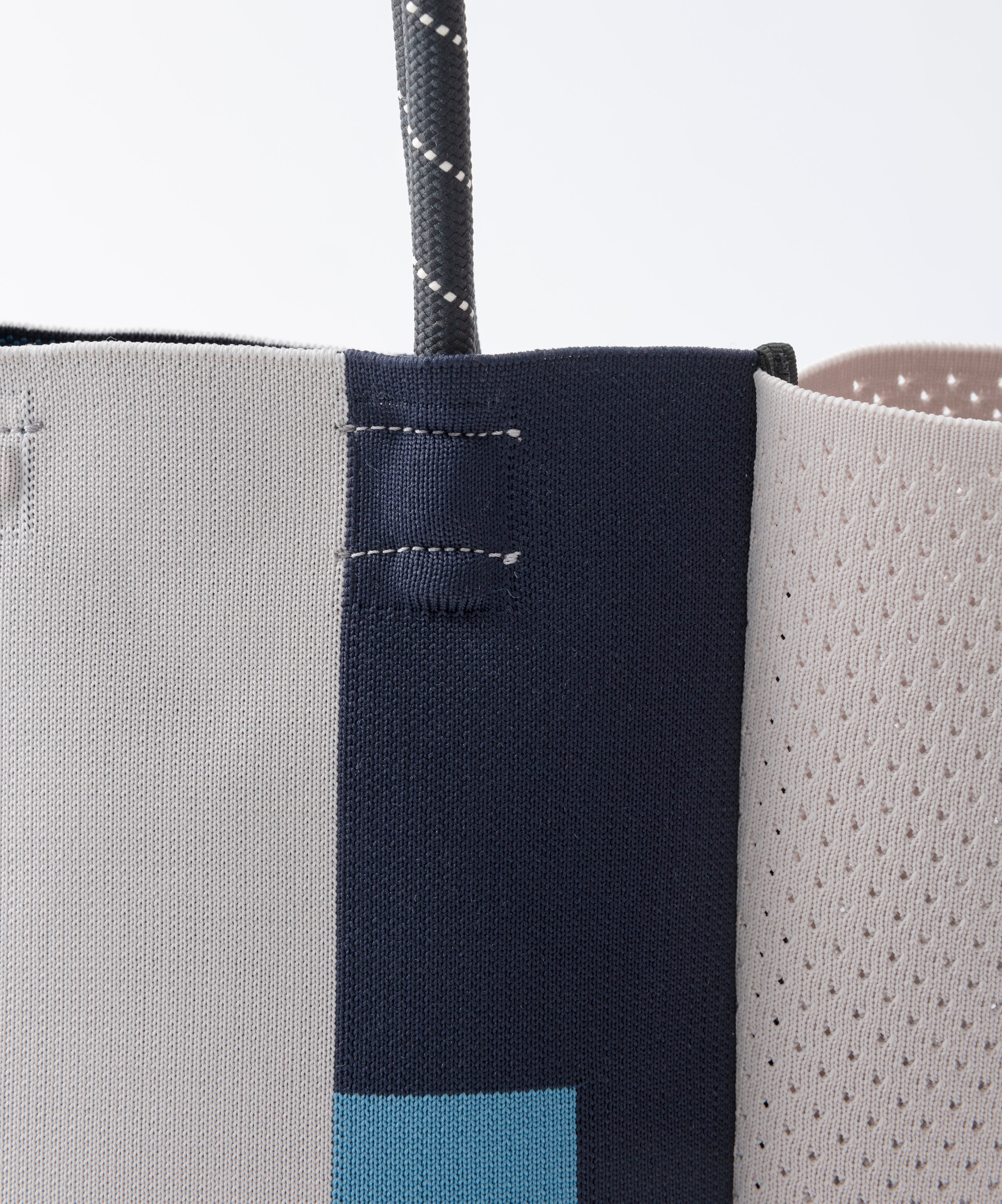 BLOCK SIDE MESH BAG