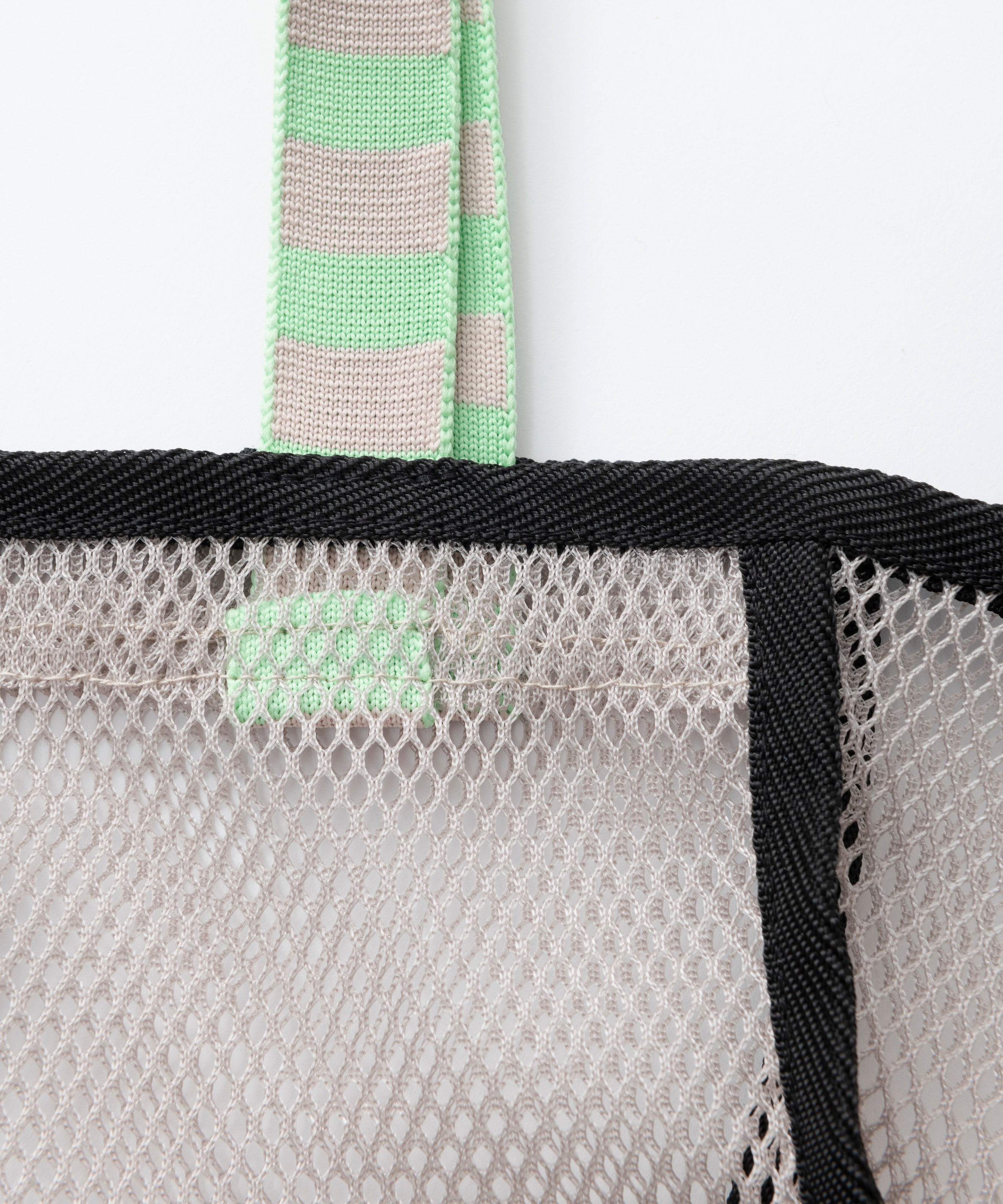 MESH POCKET TOTE BAG