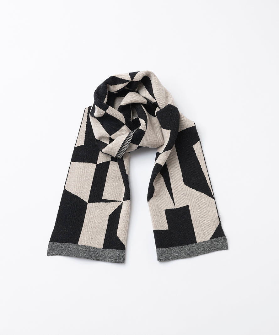 GEOMETRIC HERRINGBONE REVERSIBLE SCARF