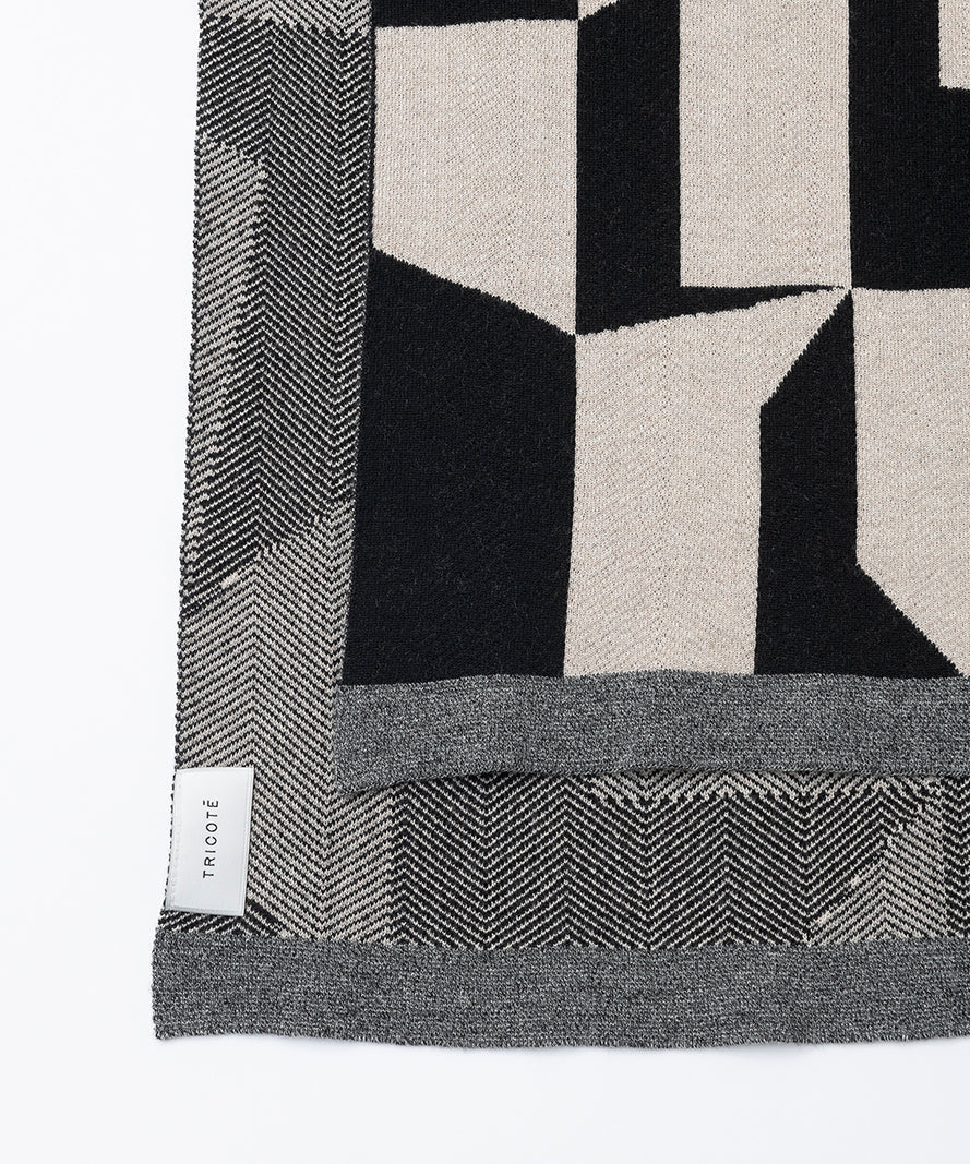 GEOMETRIC HERRINGBONE REVERSIBLE SCARF