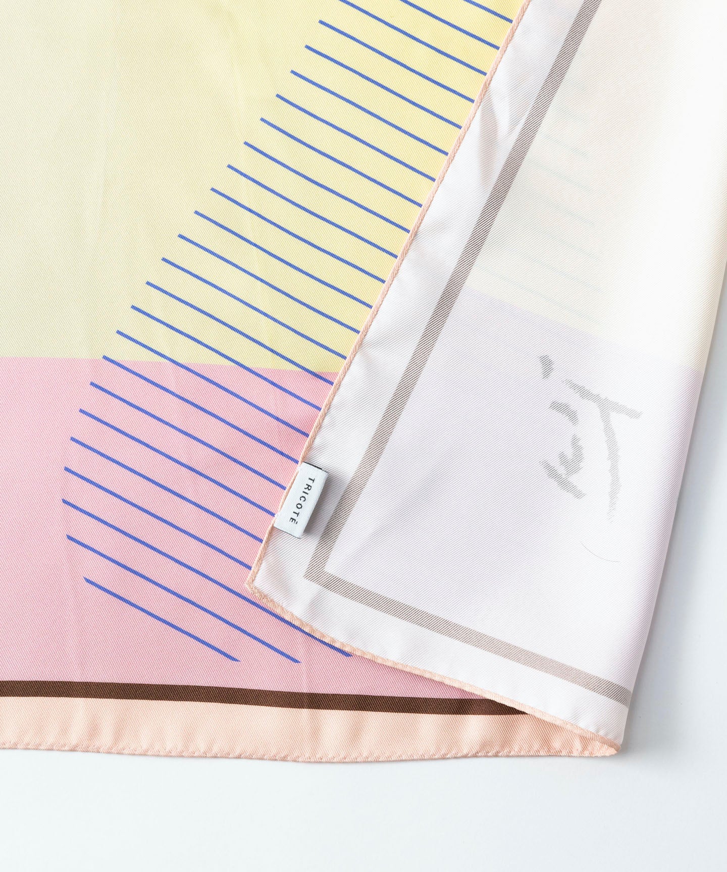 MOTION TEXTILE SCARF