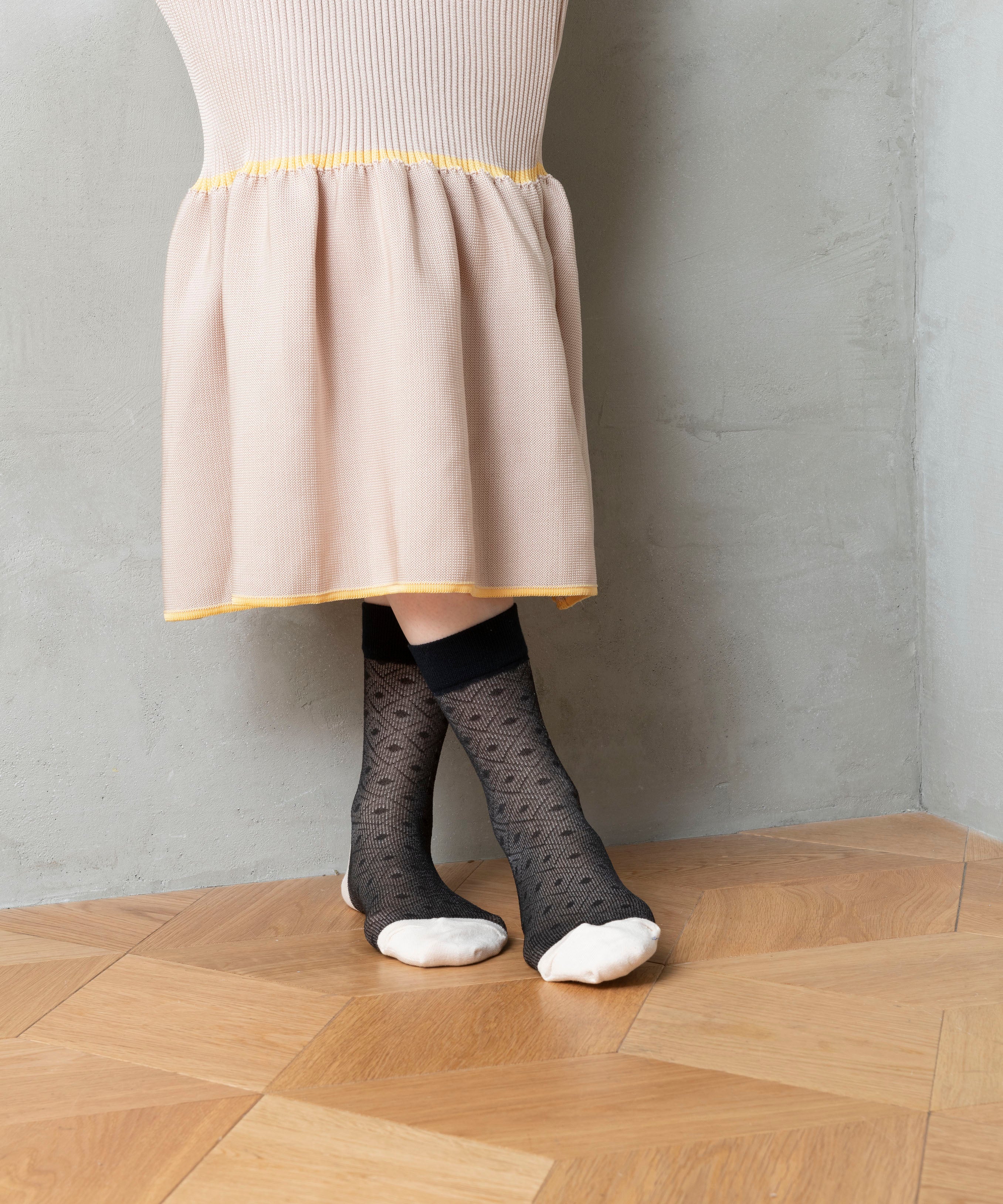 SHEER BUMPY SOCKS
