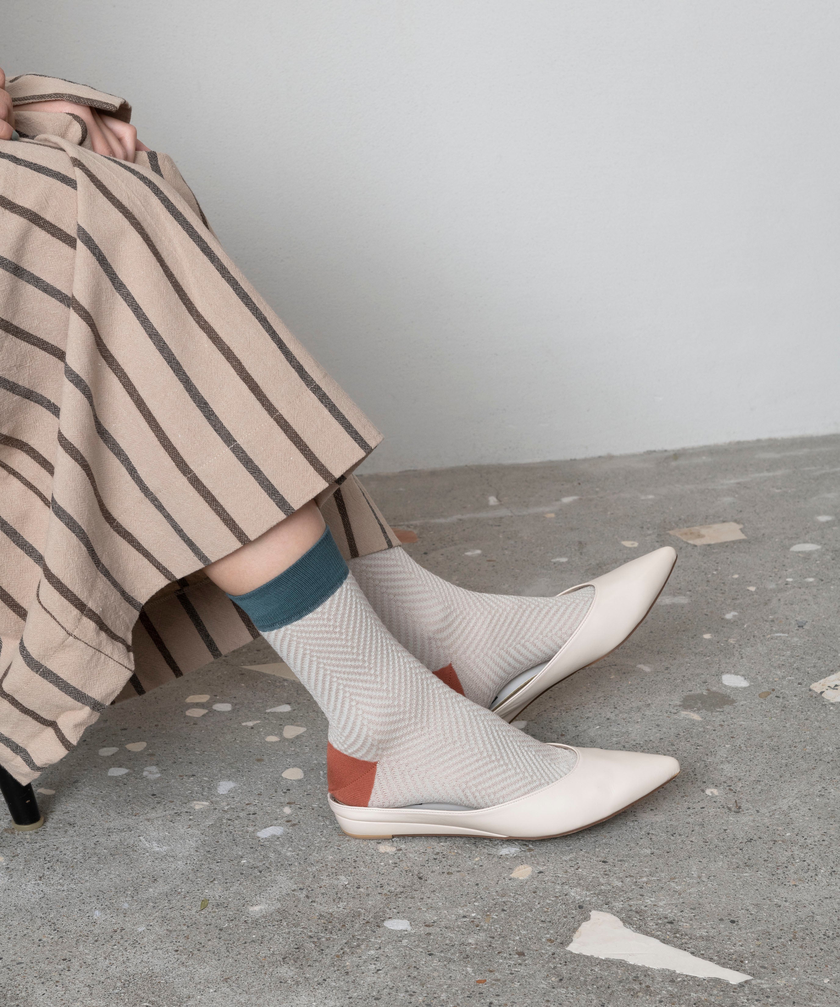 HERRINGBONE BUMPY SOCKS(UNISEX)