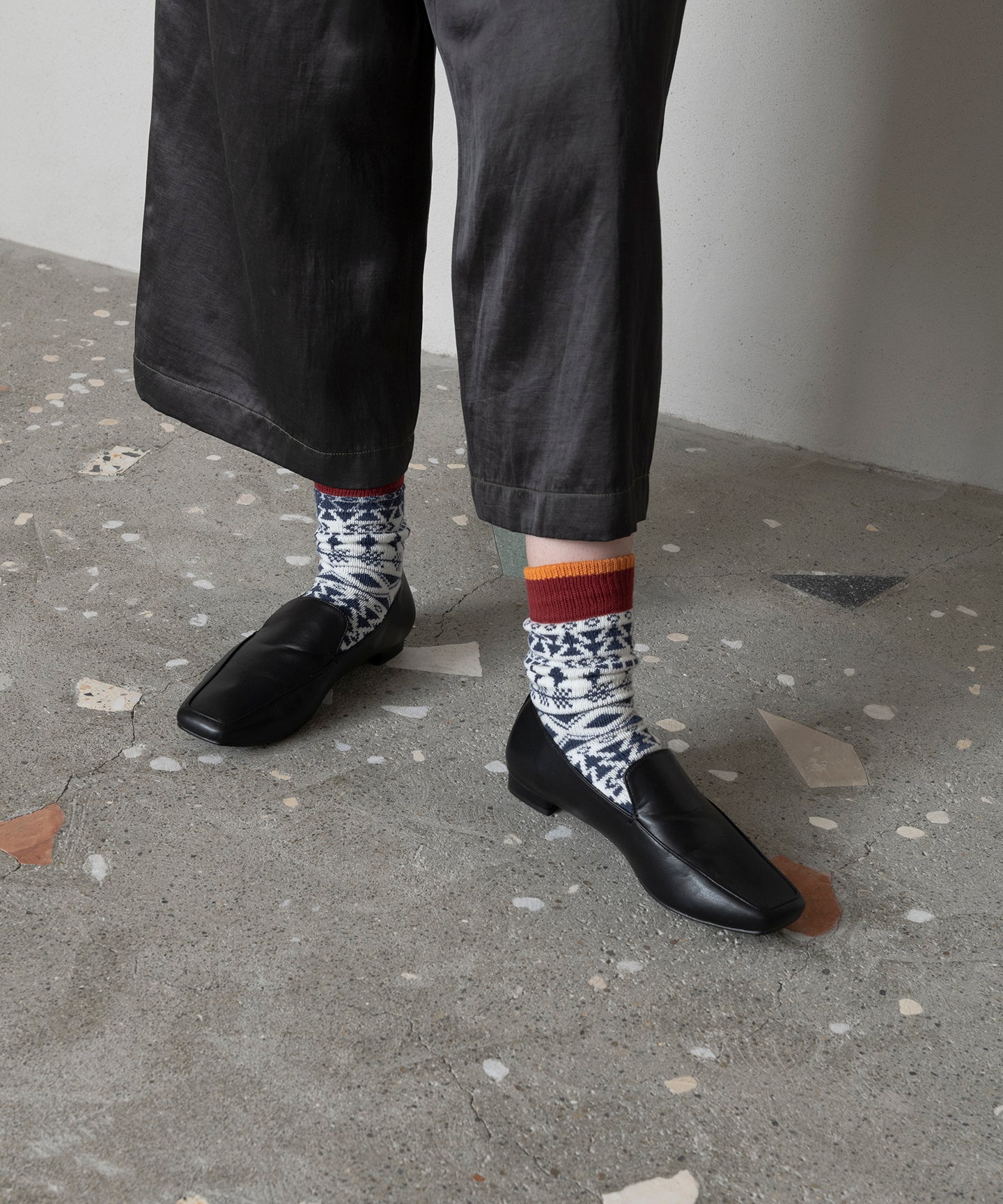 GEO SWEATER SOCKS