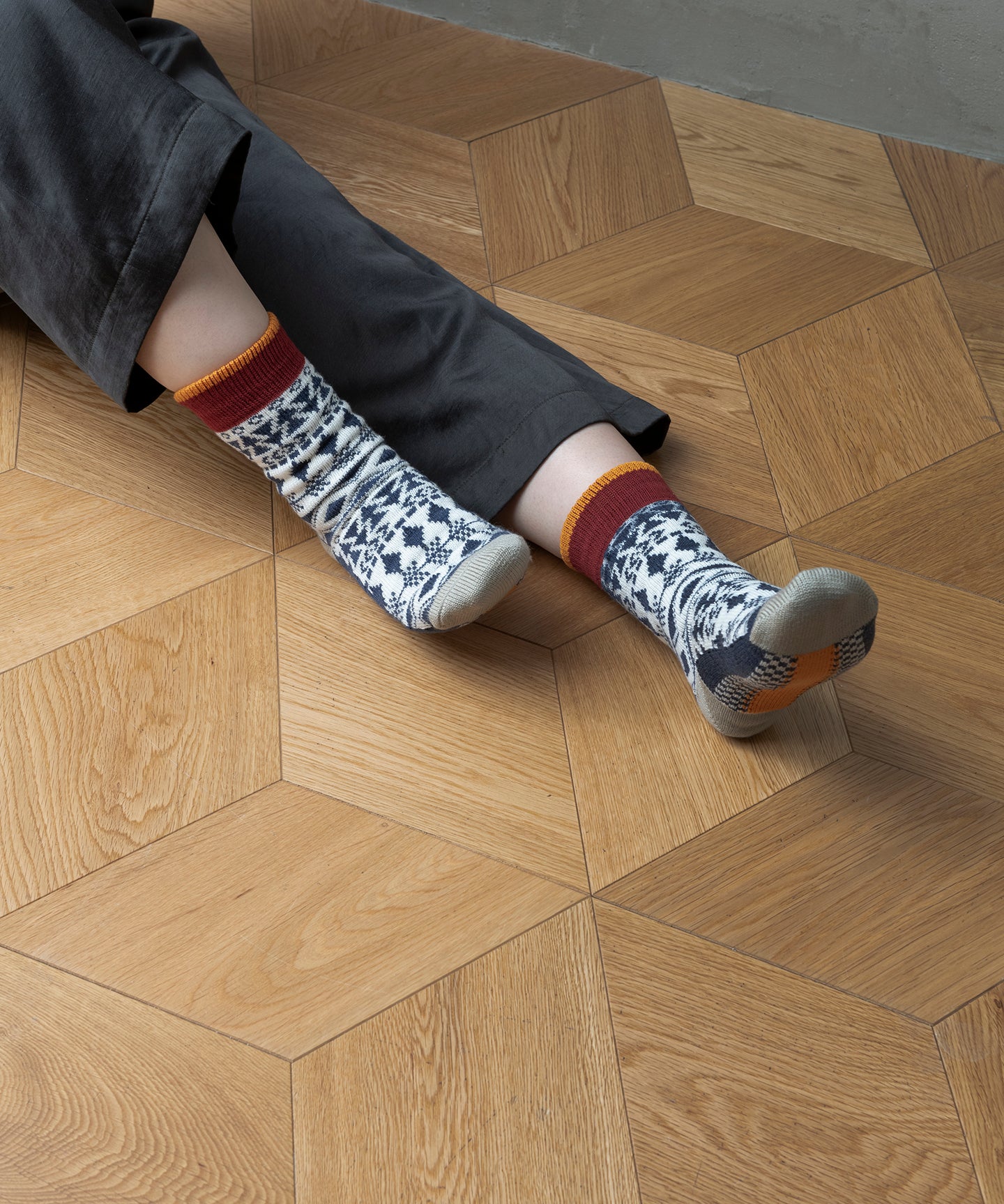 GEO SWEATER SOCKS