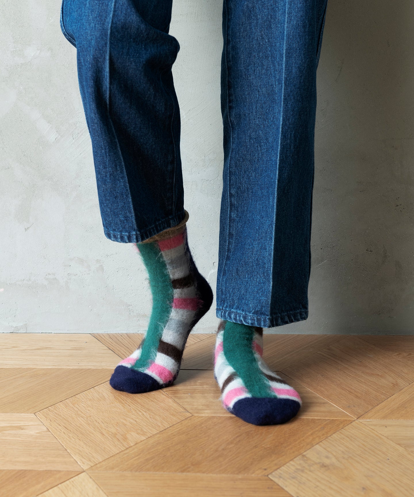 CHECK SHAGGY SOCKS
