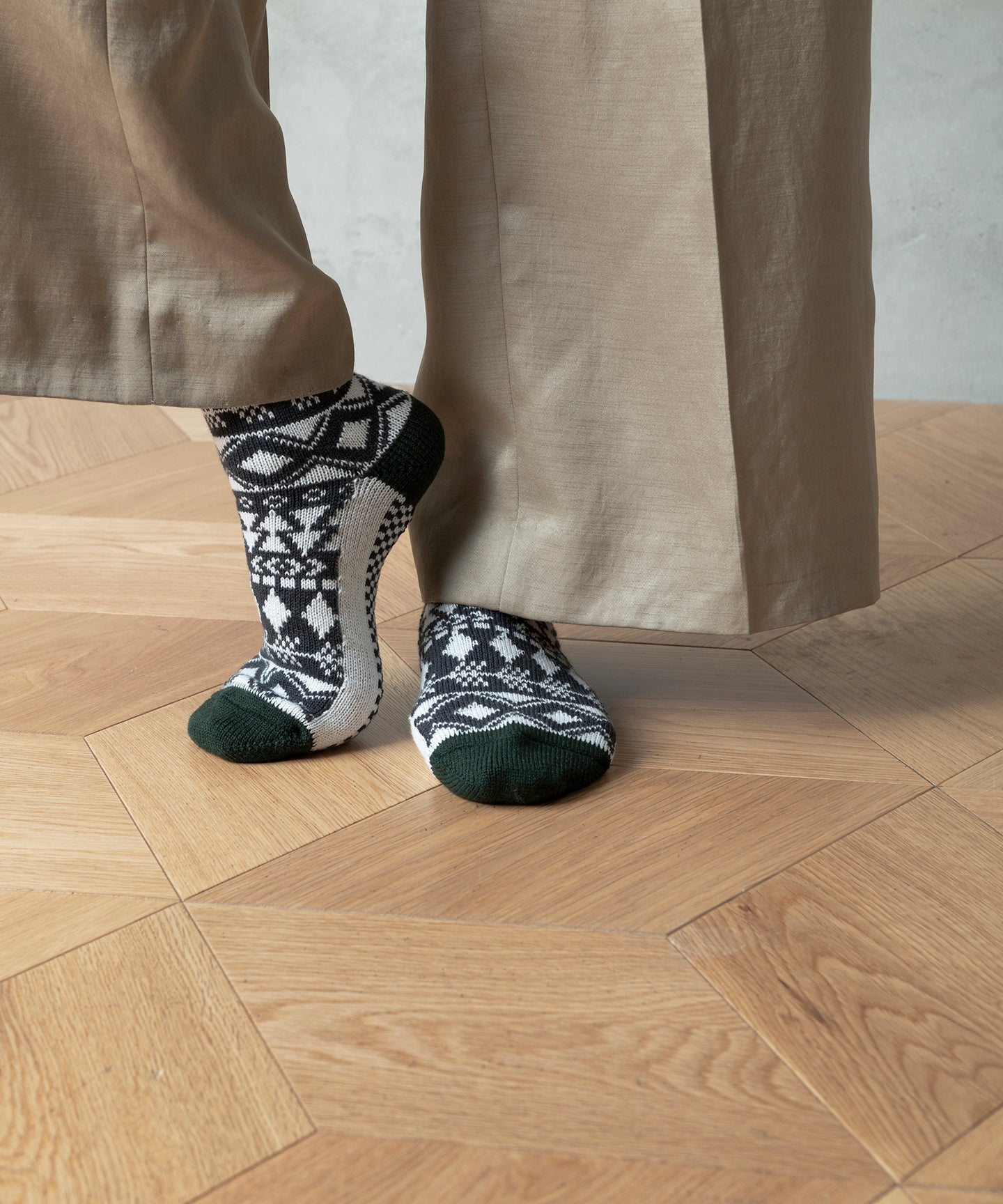 GEO SWEATER SOCKS
