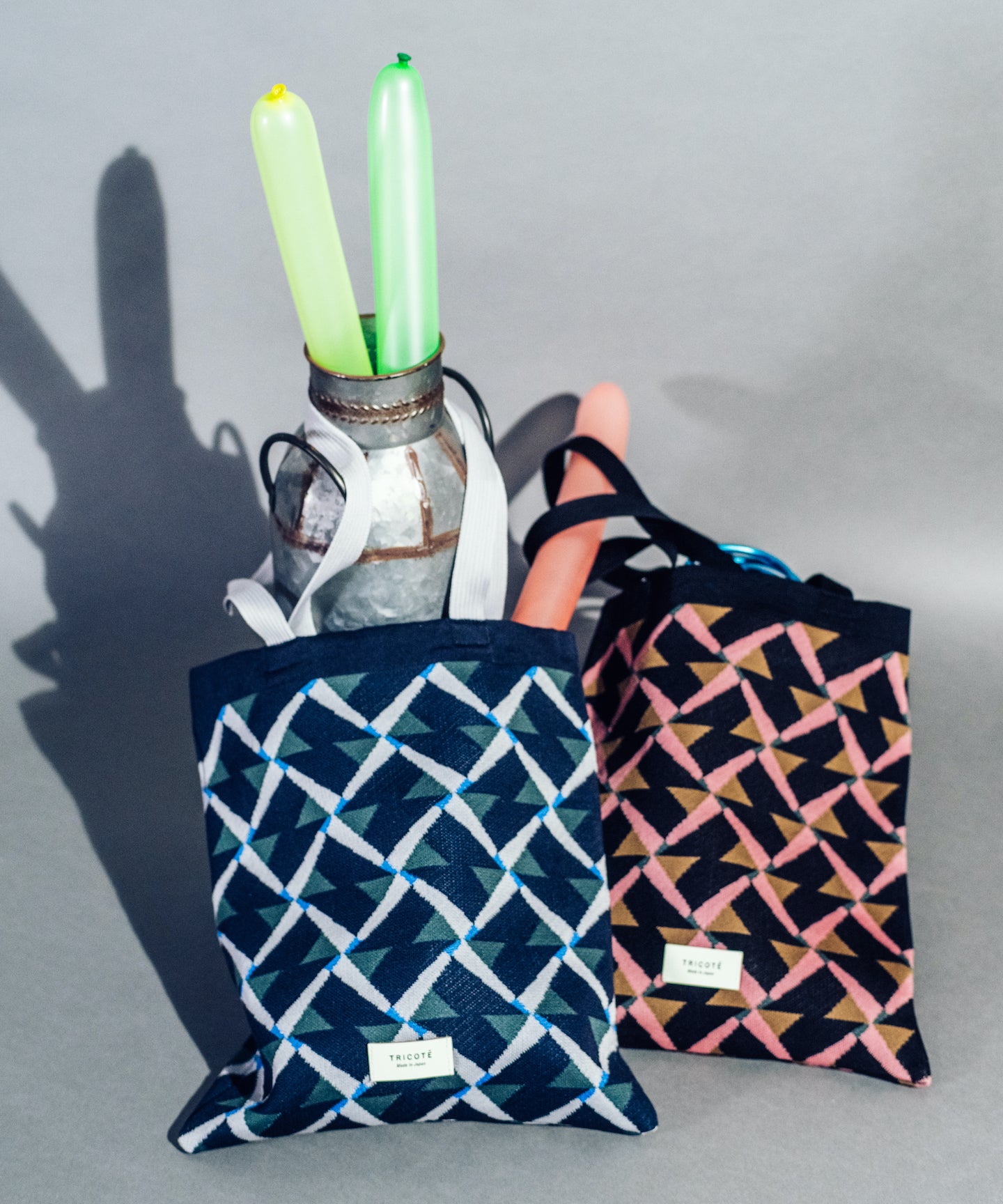 SPOTLIGHT TOTE BAG