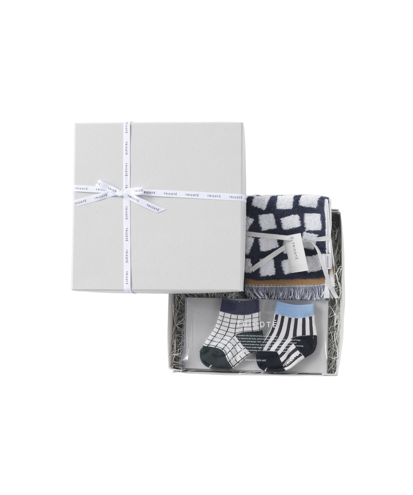 BABY GIFTSET SOCKS & HANDTOWEL