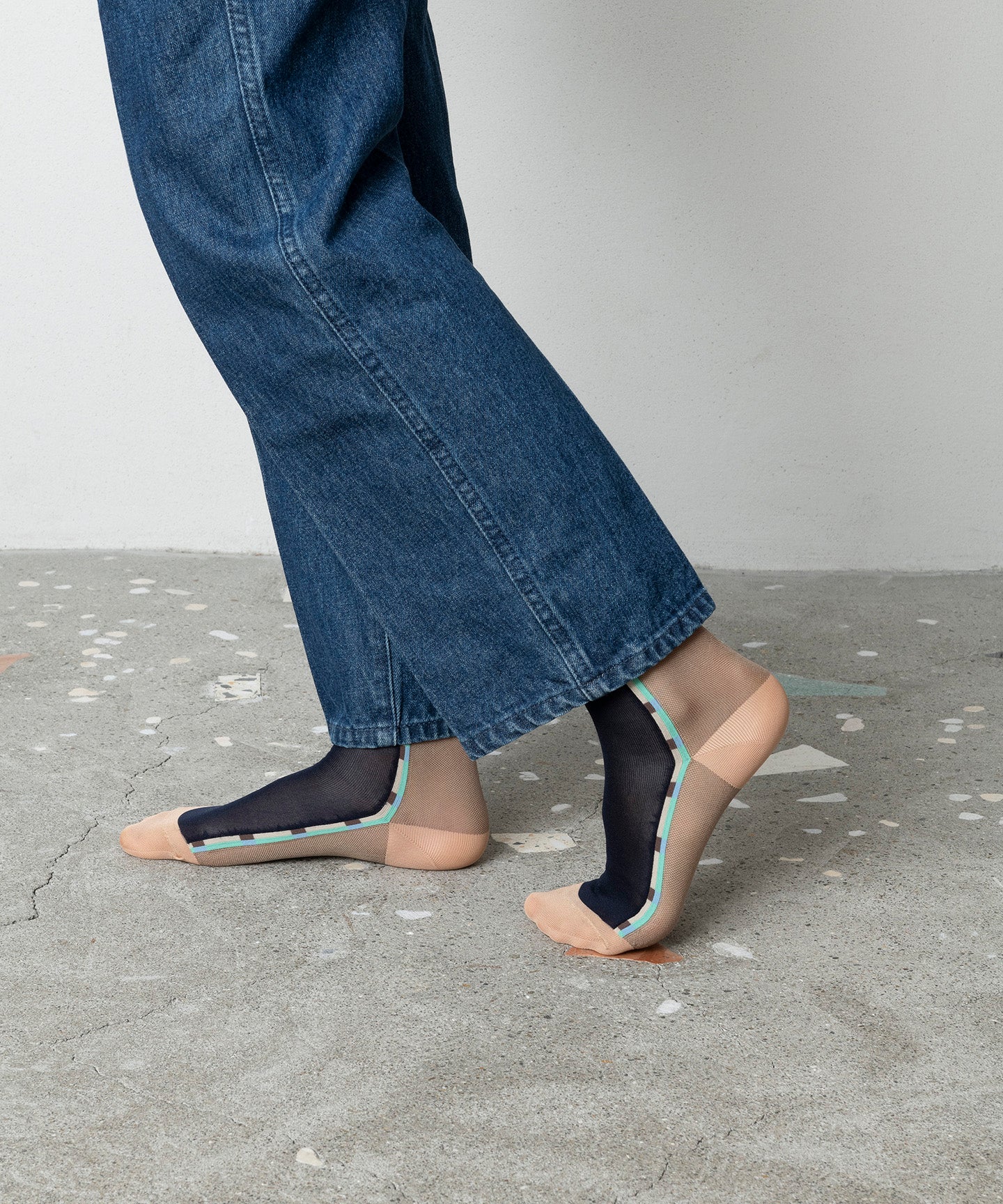 SIDE LINE MESH SOCKS